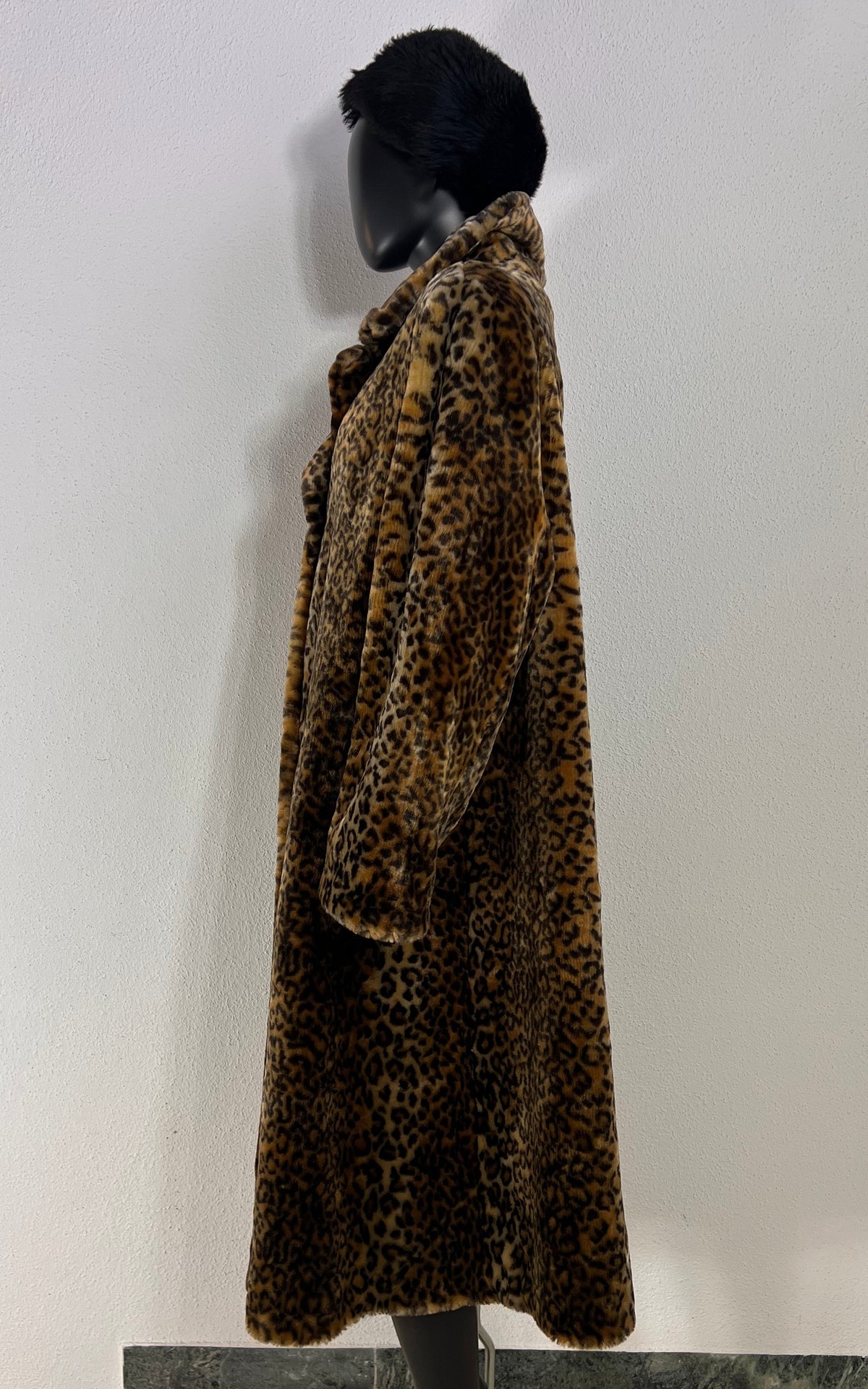 Vintage Giorgio Mobiani Leopard Print Faux Fur Coat