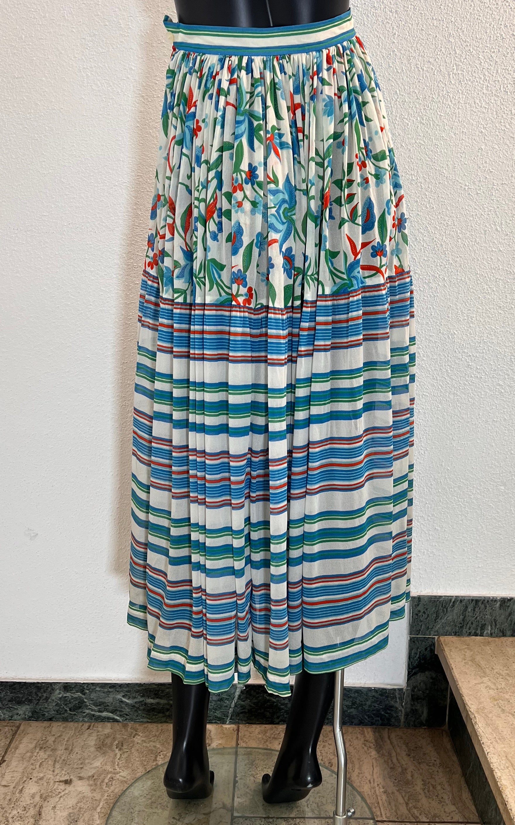 Vintage 70s Saks Fifth Avenue Skirt