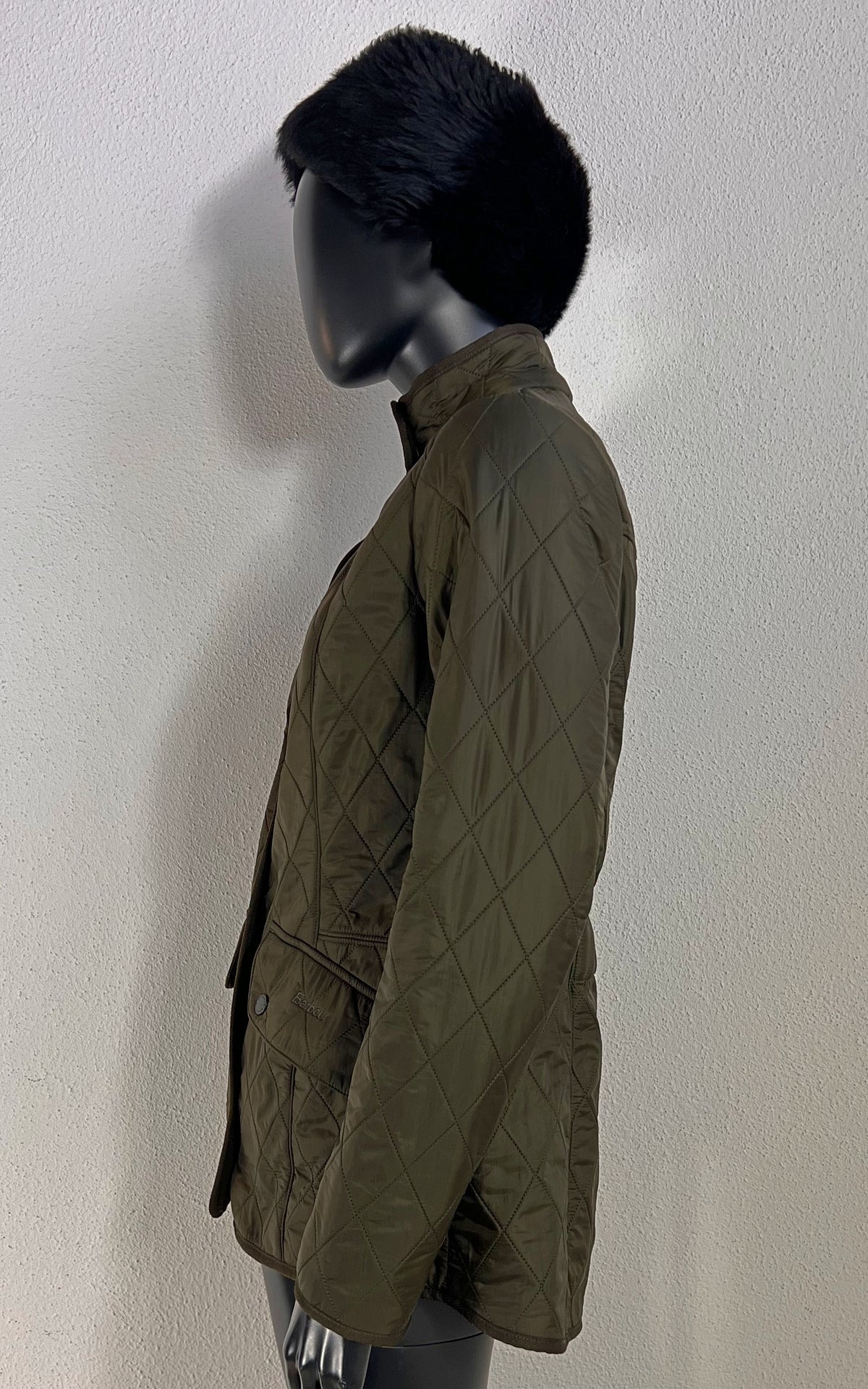 Barbour Cavalry Polarquilt Jacket in Olive Green – UK 10 / EU 36