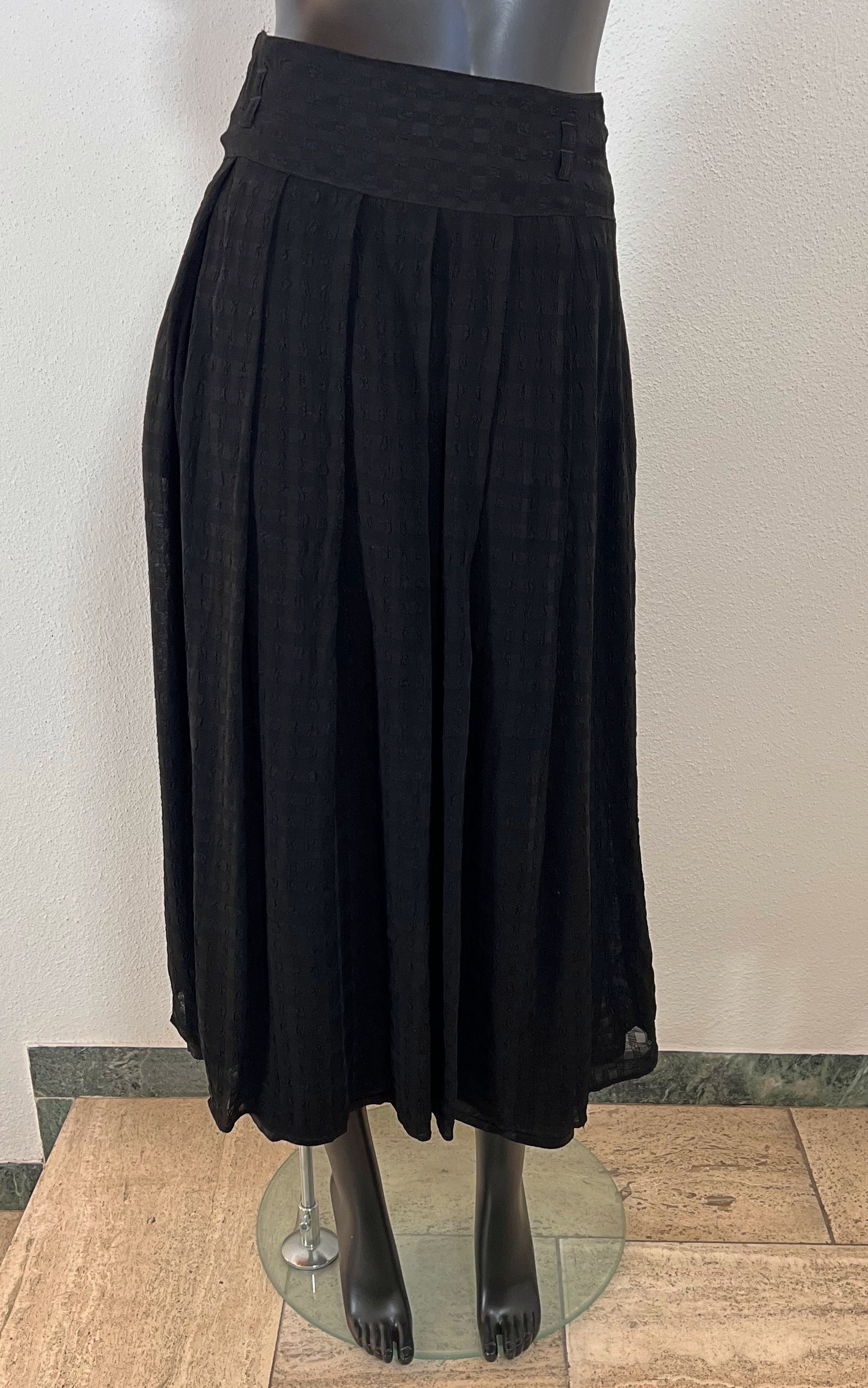 Vintage Black Pleated Skirt