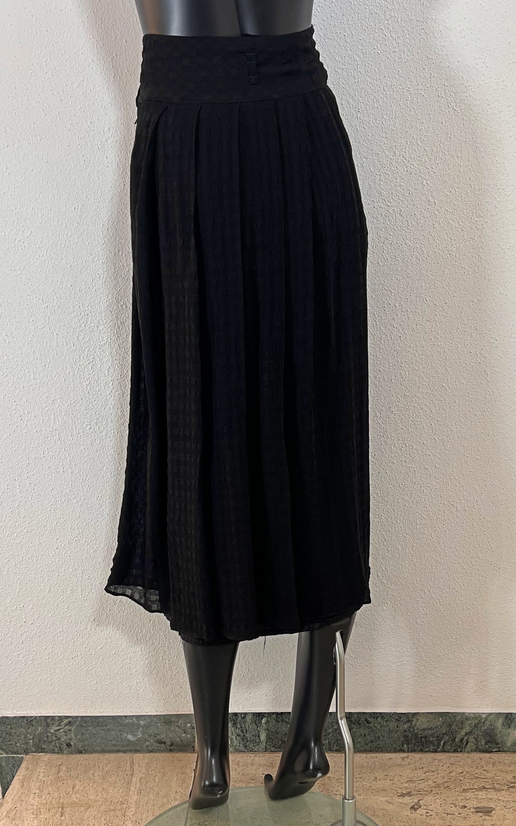 Vintage Black Pleated Skirt