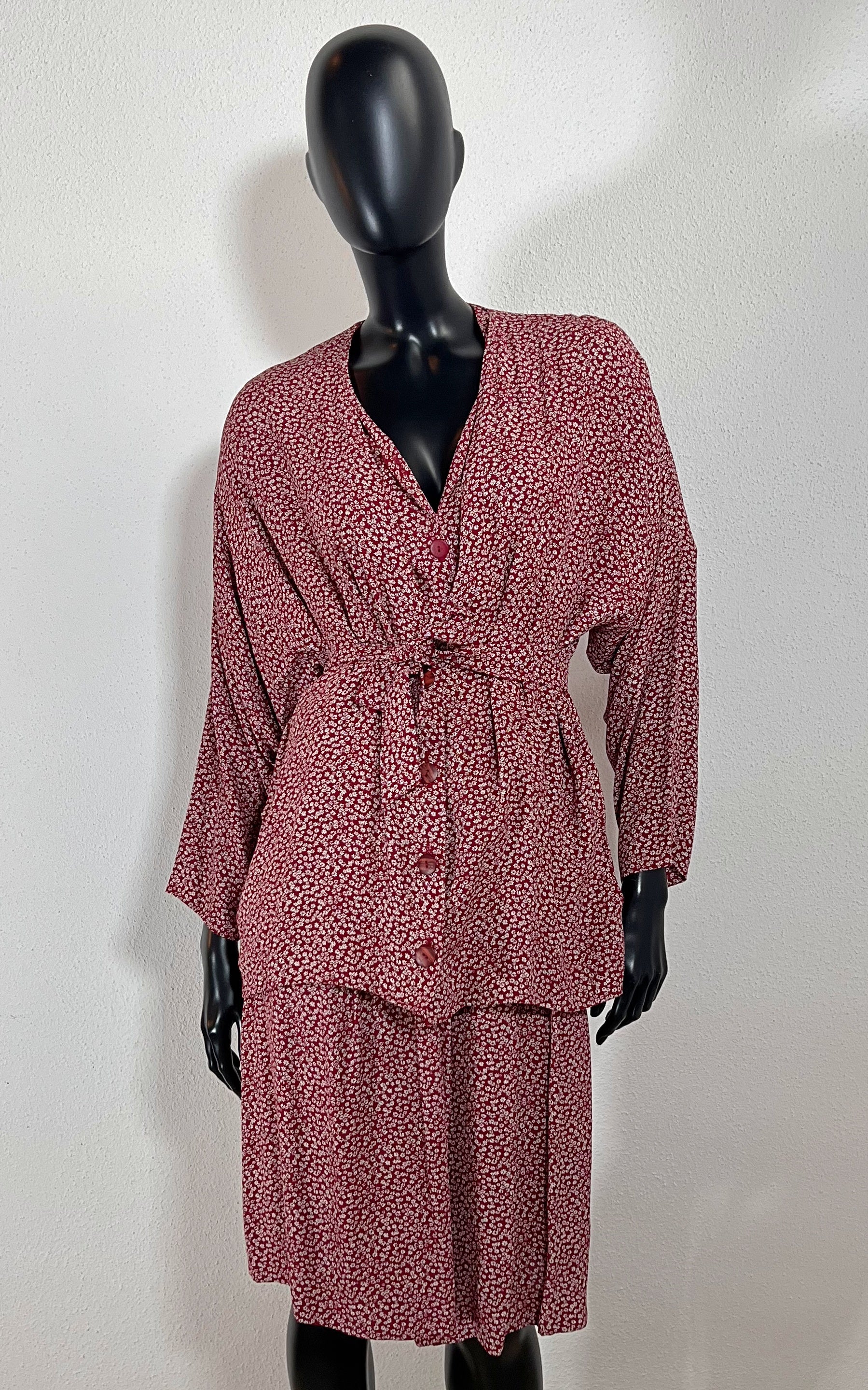 Vintage 3 Piece Ensemble