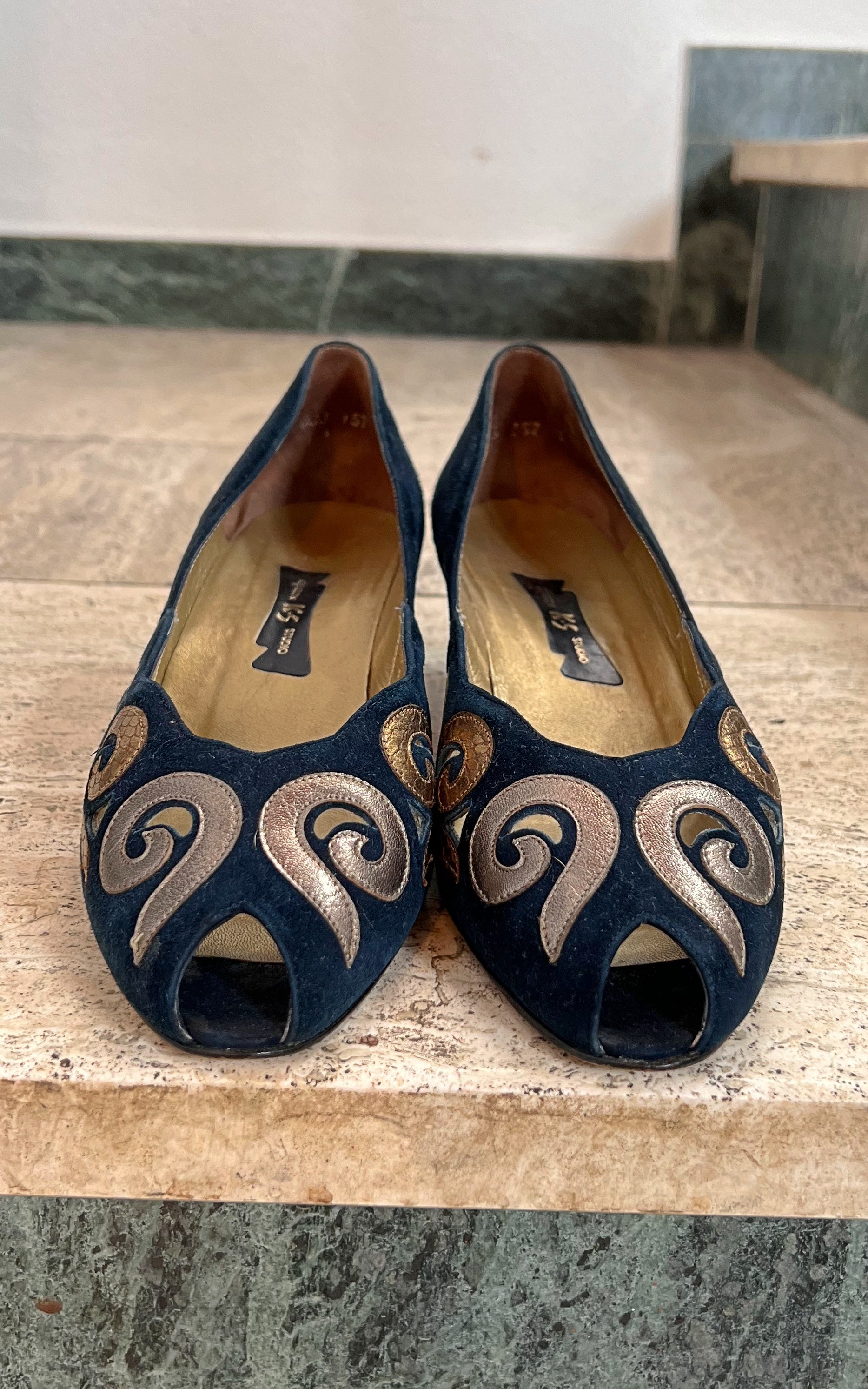 Vintage K + S Shoes 39