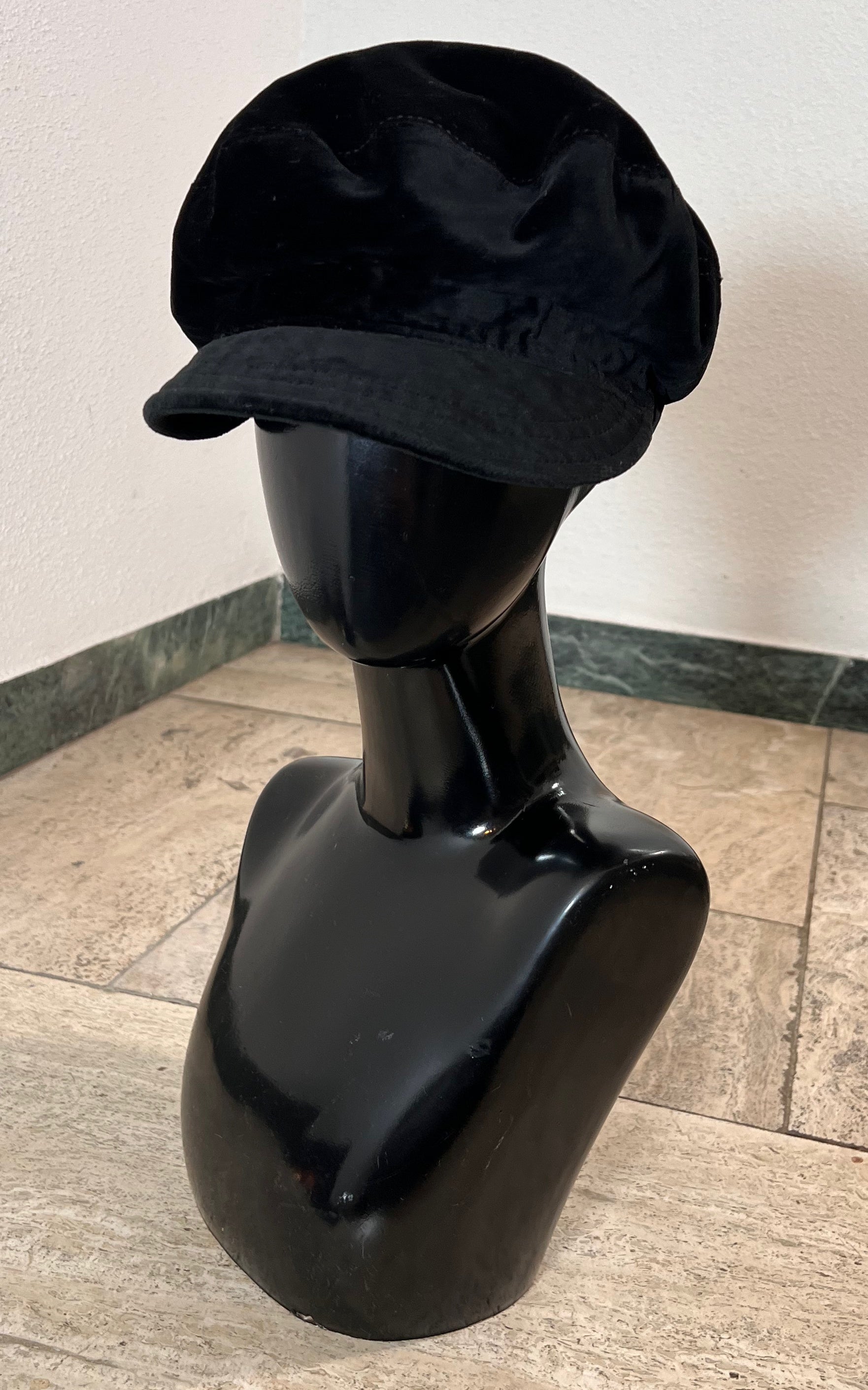 Vintage 70s Velvet Baker Boy Hat