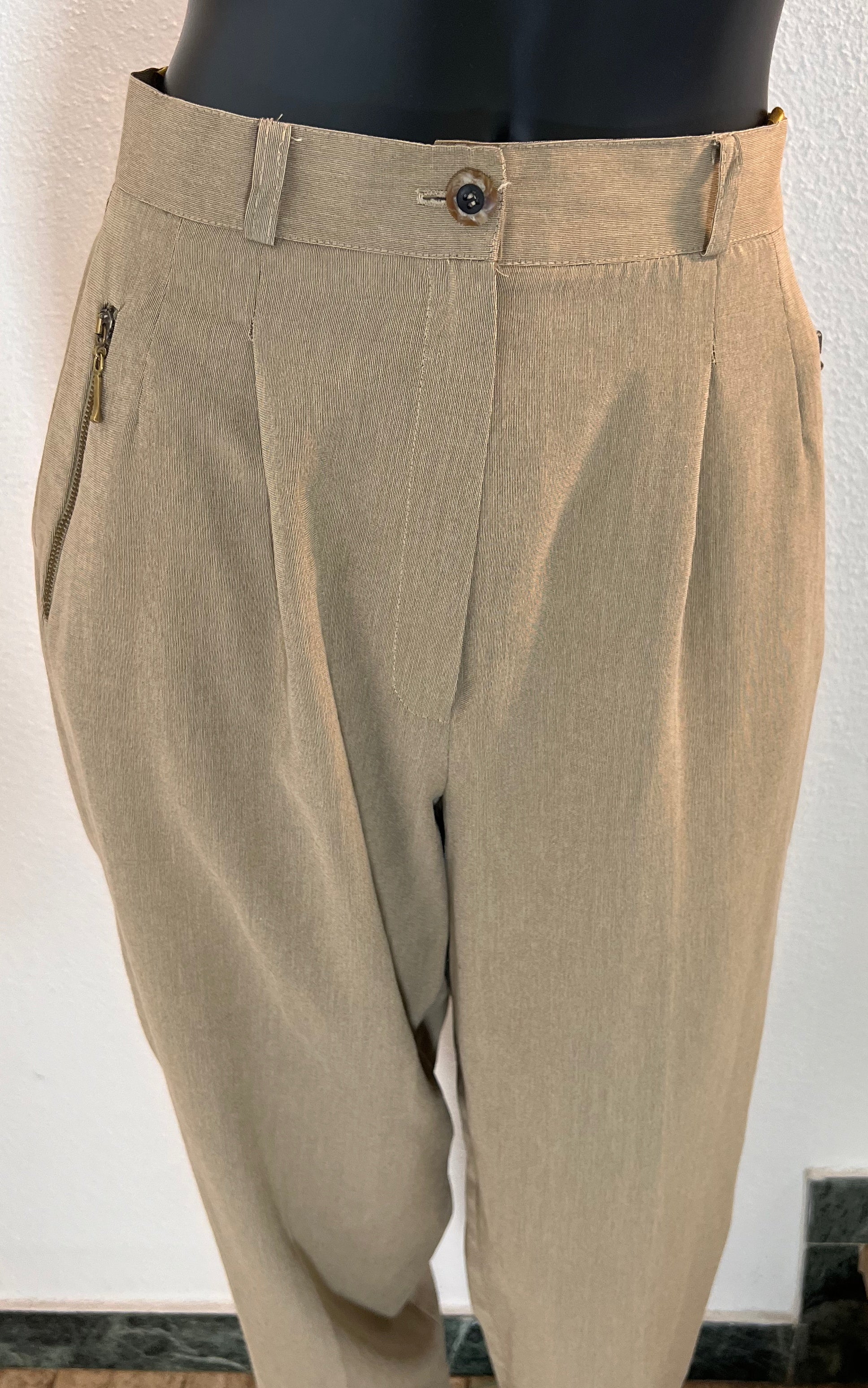 Pantaloni vintage beige a pieghe anni '90