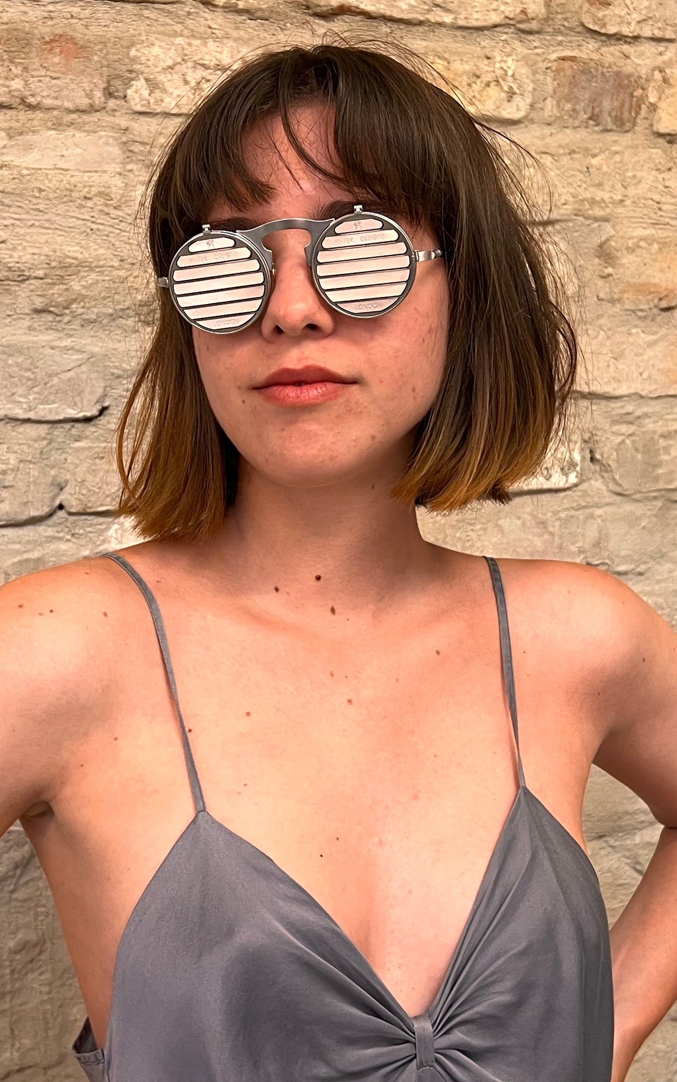 Occhiali da sole vintage Hi-Tek London Flip degli anni '90