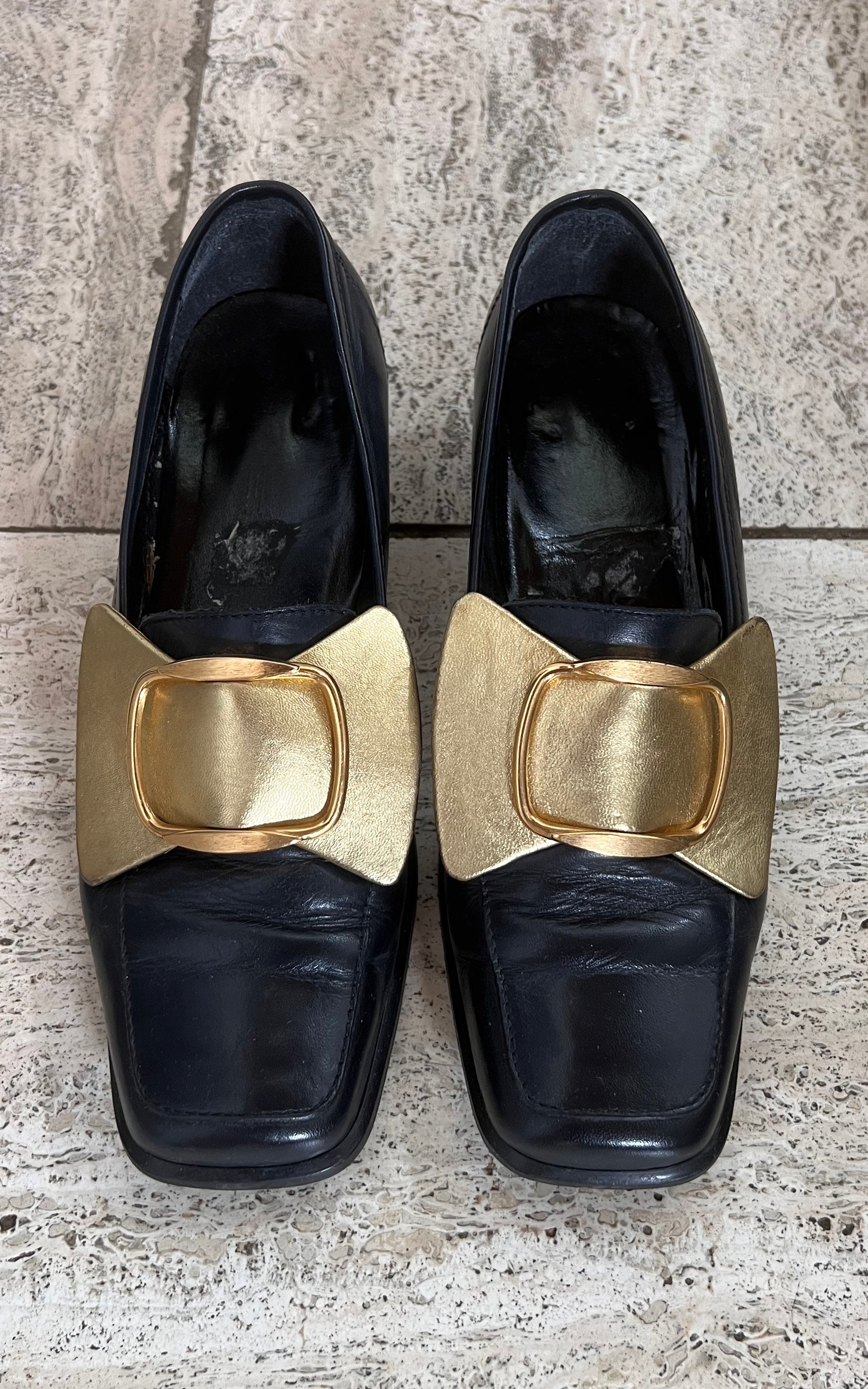 Vintage Golden Bow Loafers 38