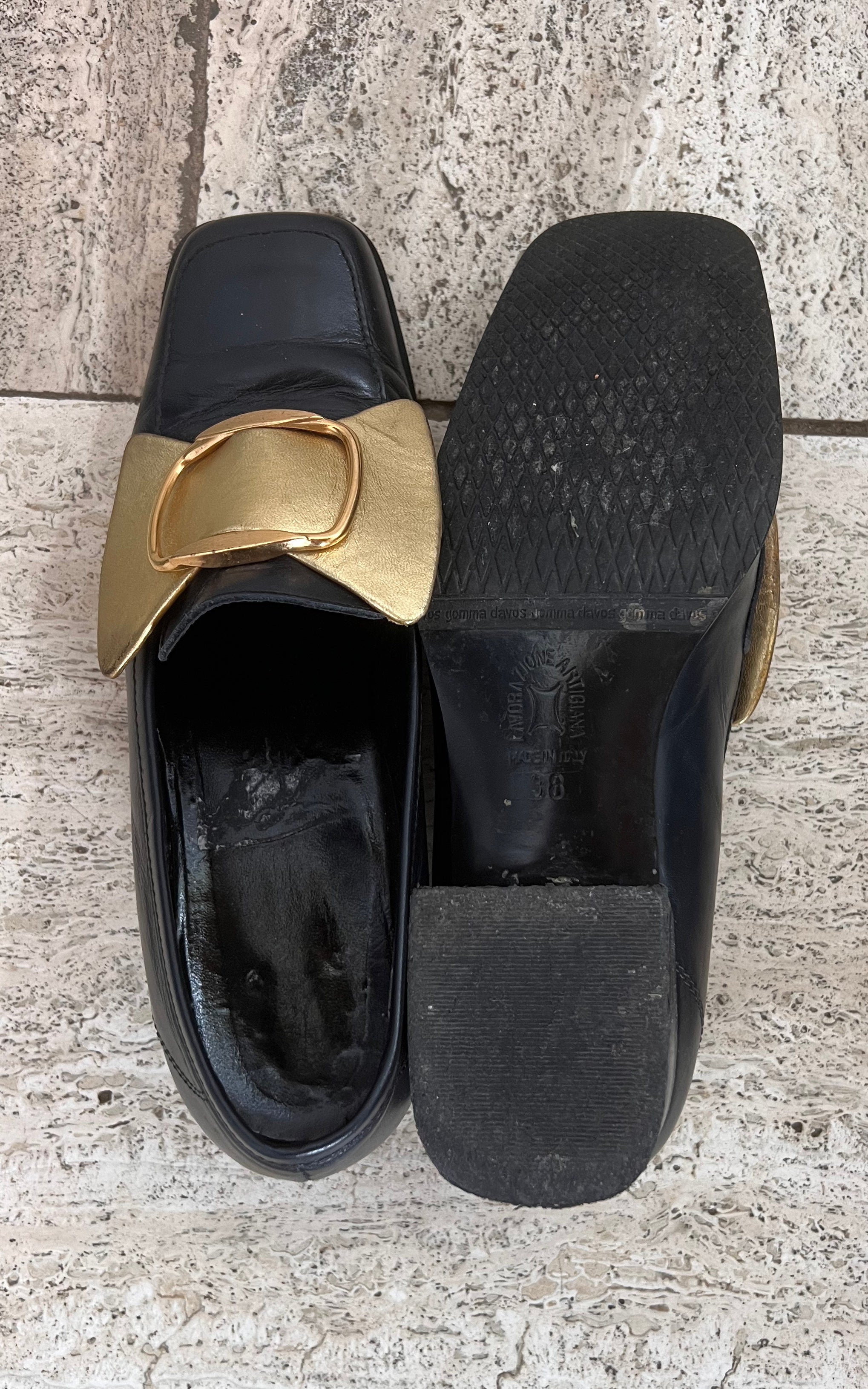 Vintage Golden Bow Loafers 38