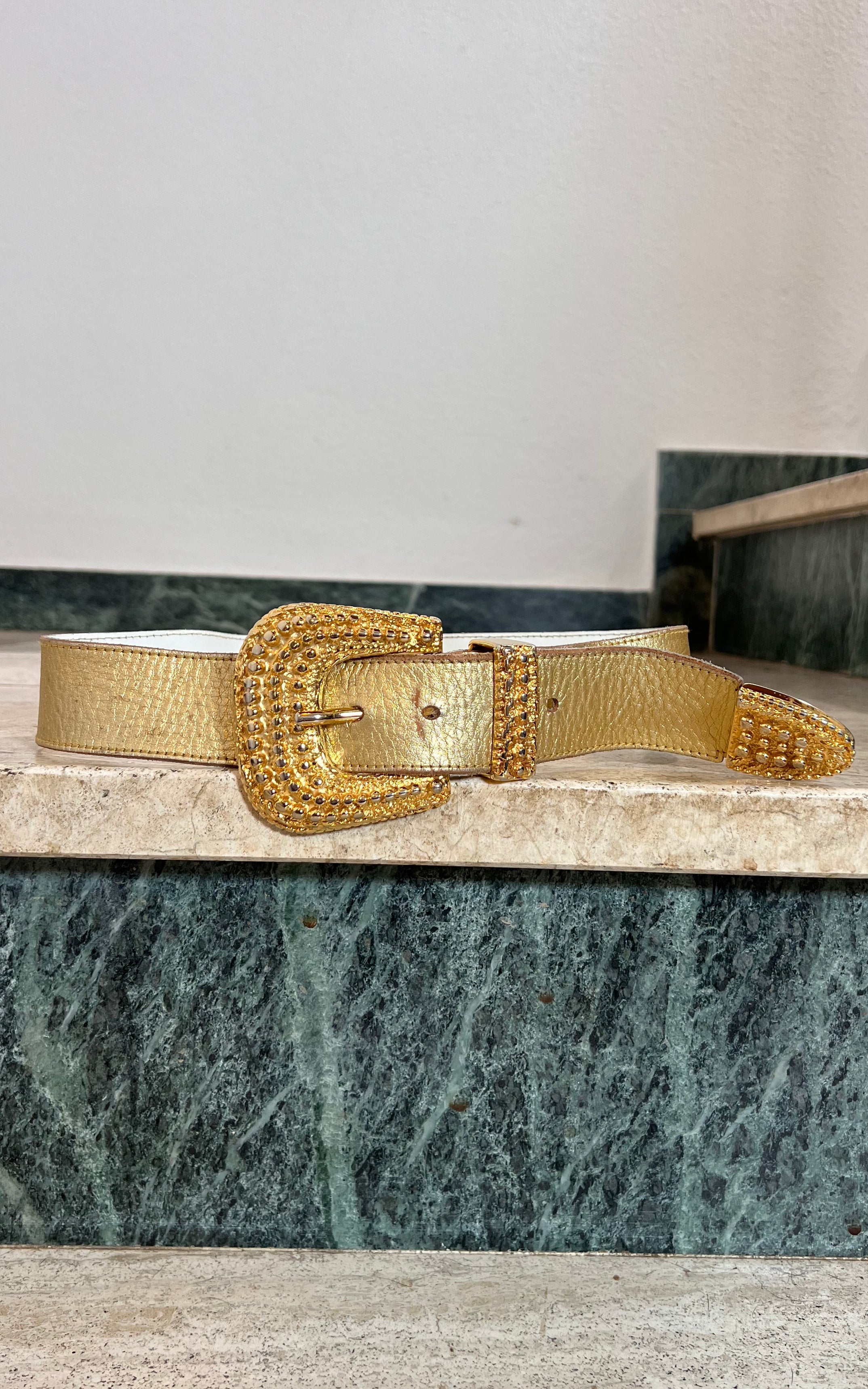 Vintage 90s Belt Gold