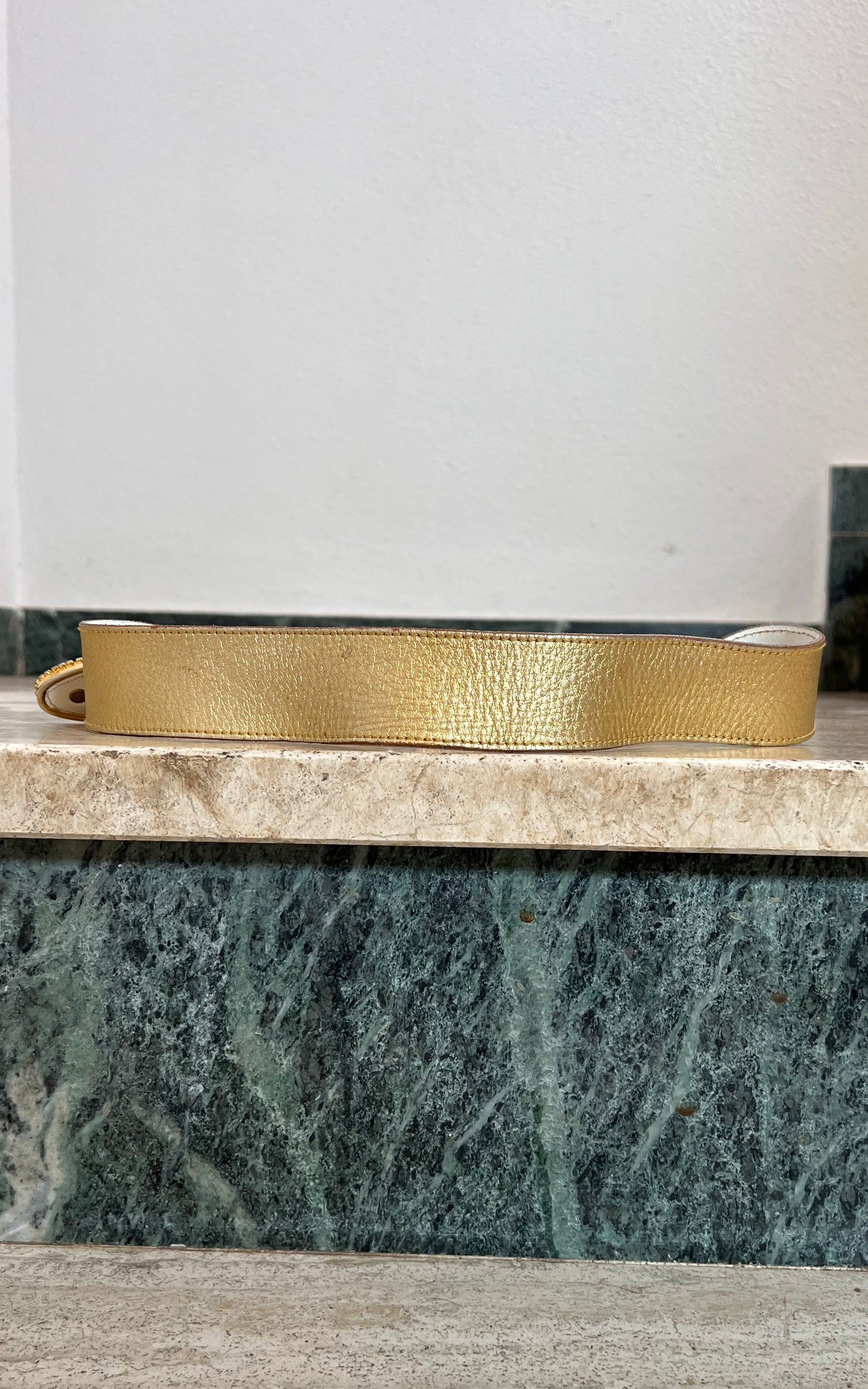 Vintage 90s Belt Gold