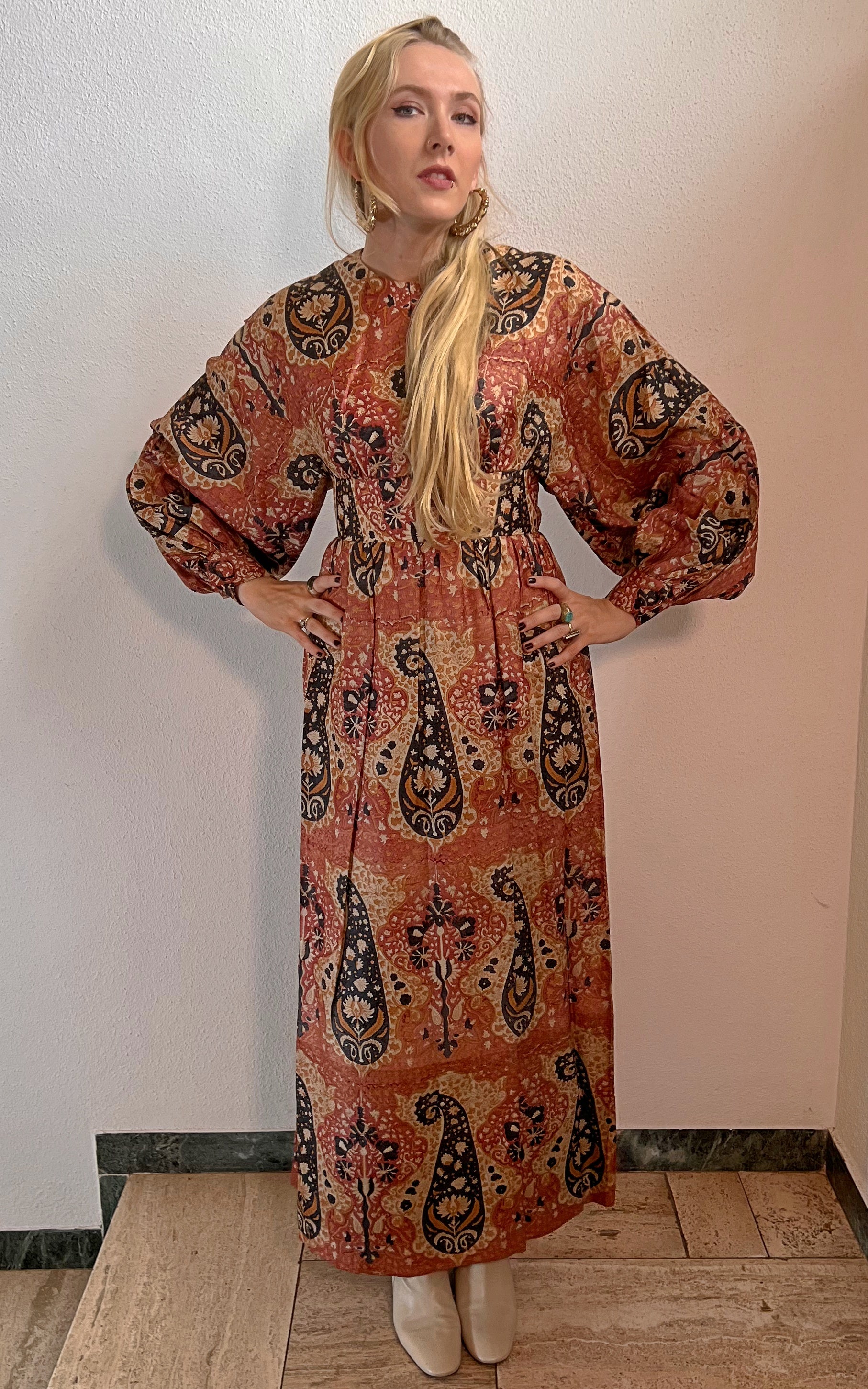 Abito vintage in seta con stampa a blocchi anni '70