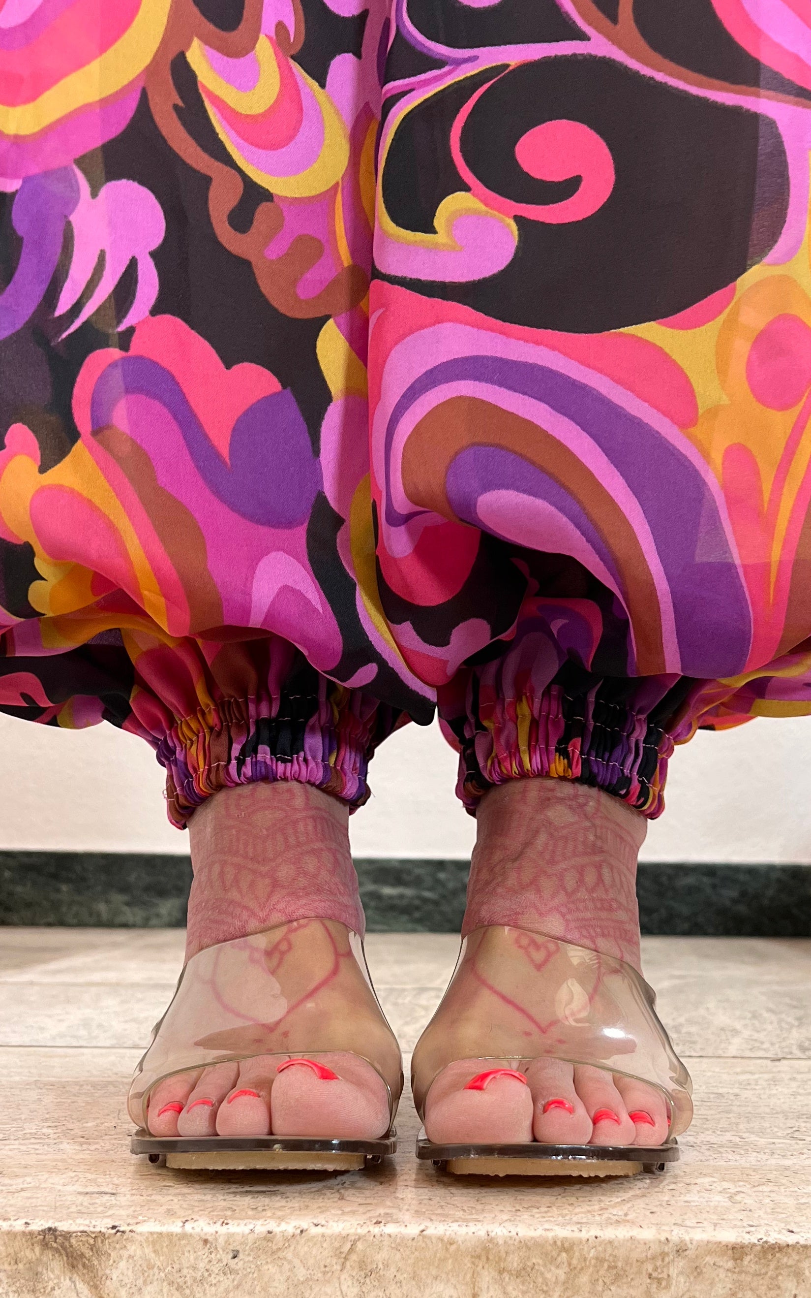 Vintage 60s Clear Mules 40