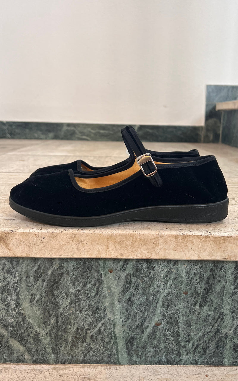 Vintage 90s Velvet Ballerinas 41