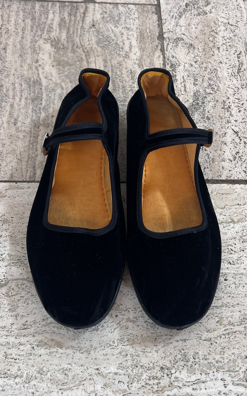 Vintage 90s Velvet Ballerinas 41