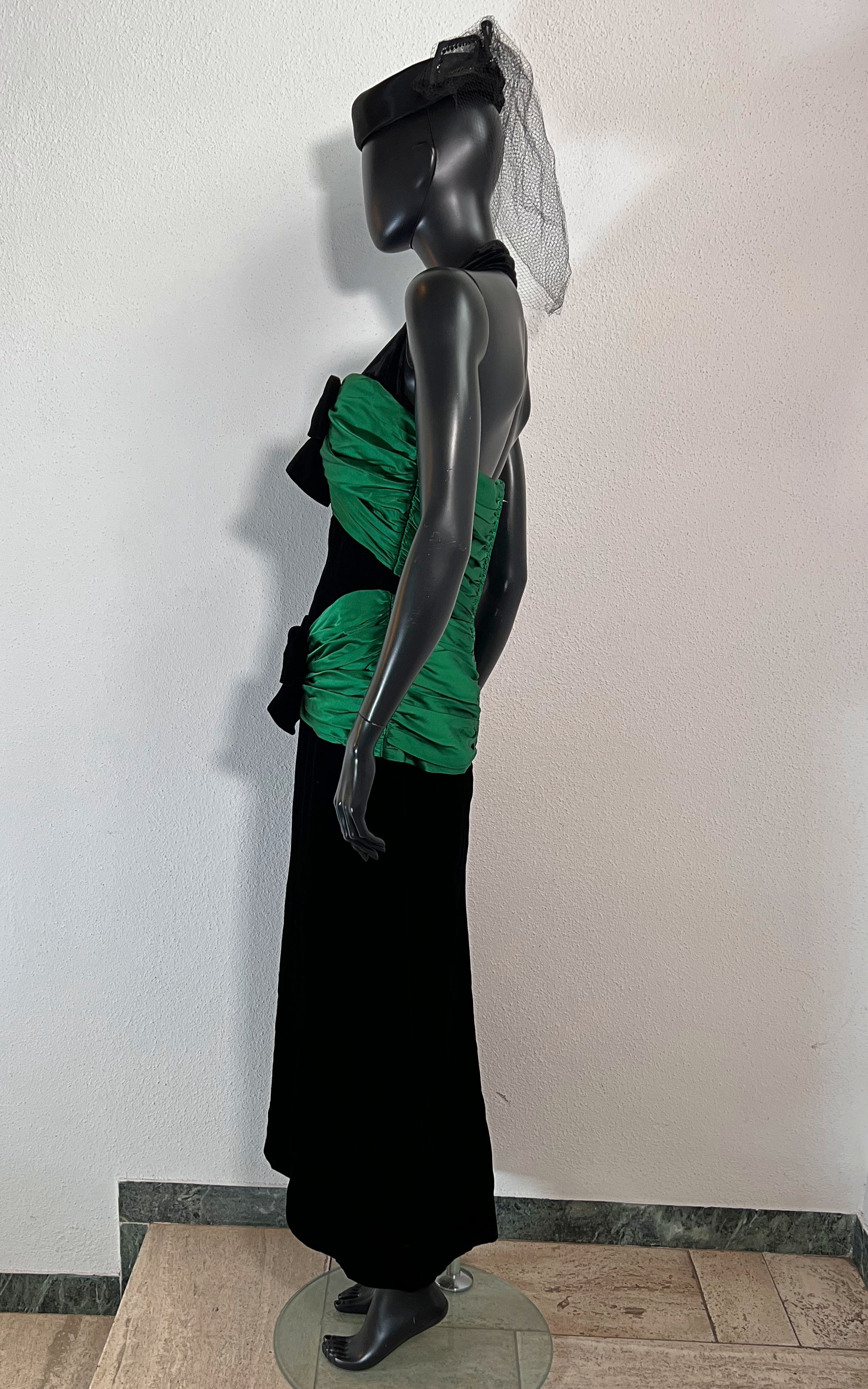 Vintage 80s Oscar de La Renta Evening Dress