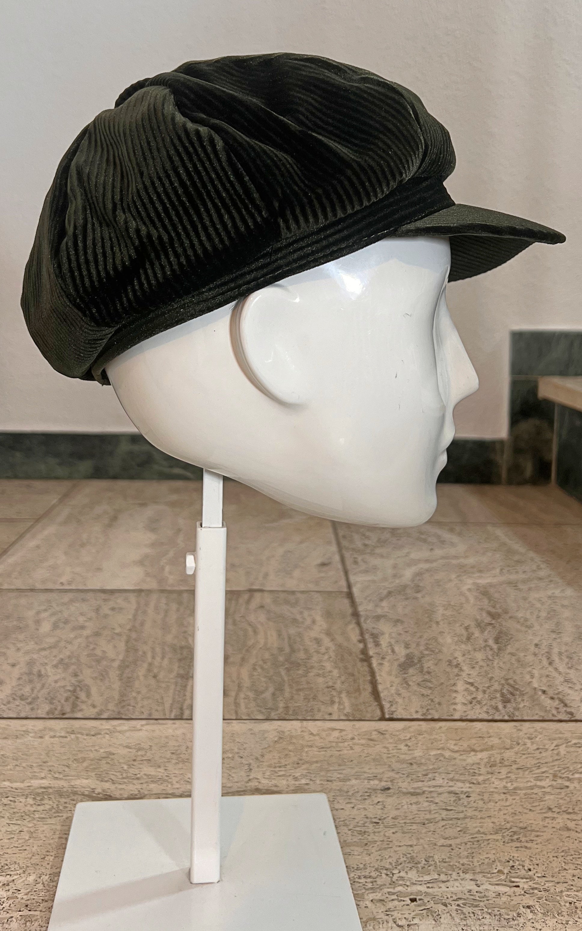 Vintage MENS Darkgreen Baker Boy Hat