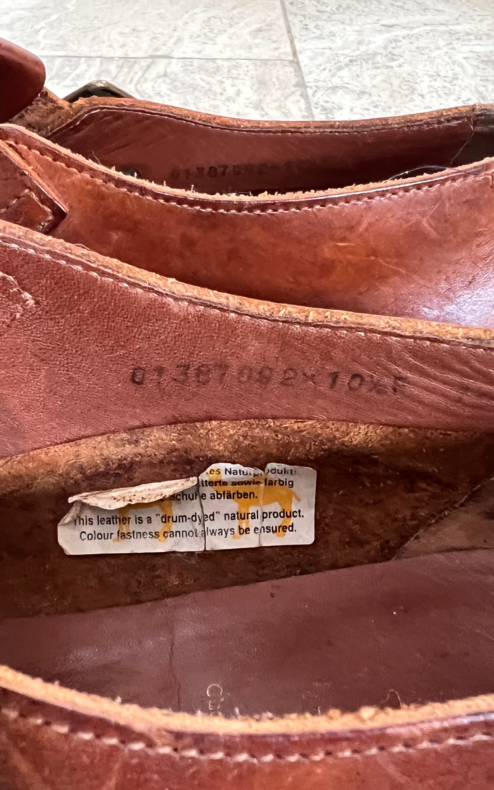 Vintage MENS Camel Sandals 45