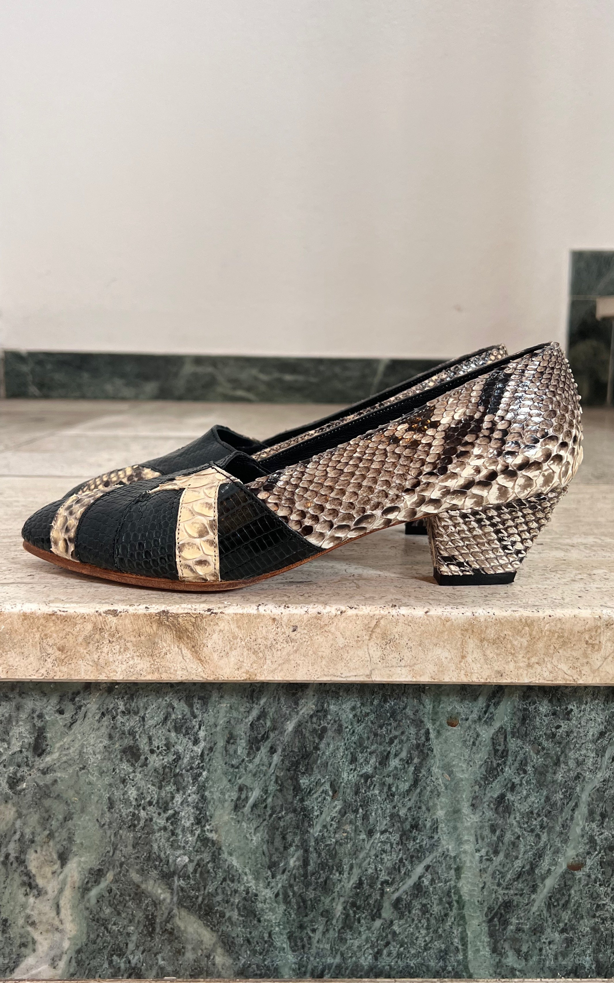Vintage Snakeskin Shoes 37