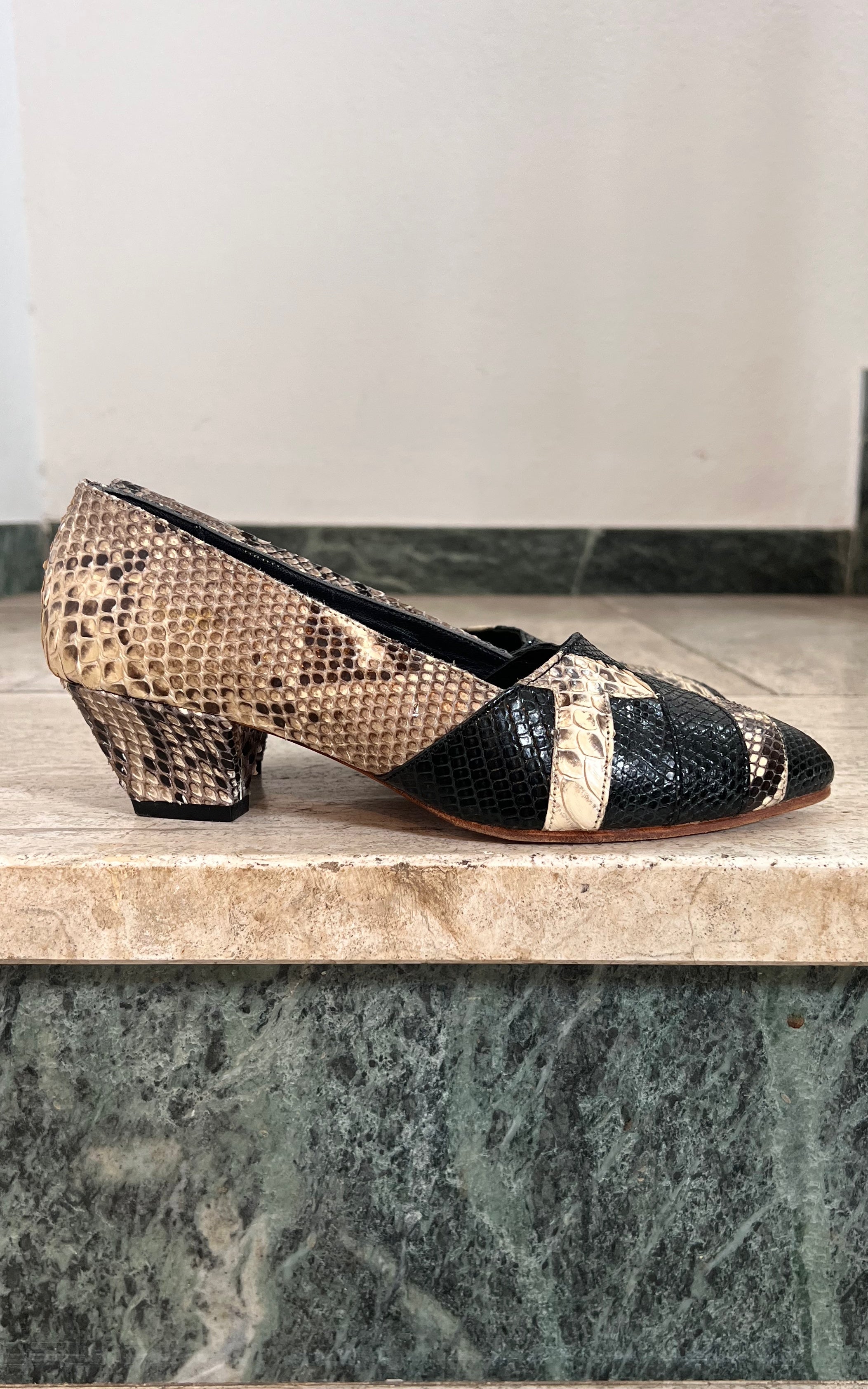 Vintage Snakeskin Shoes 37