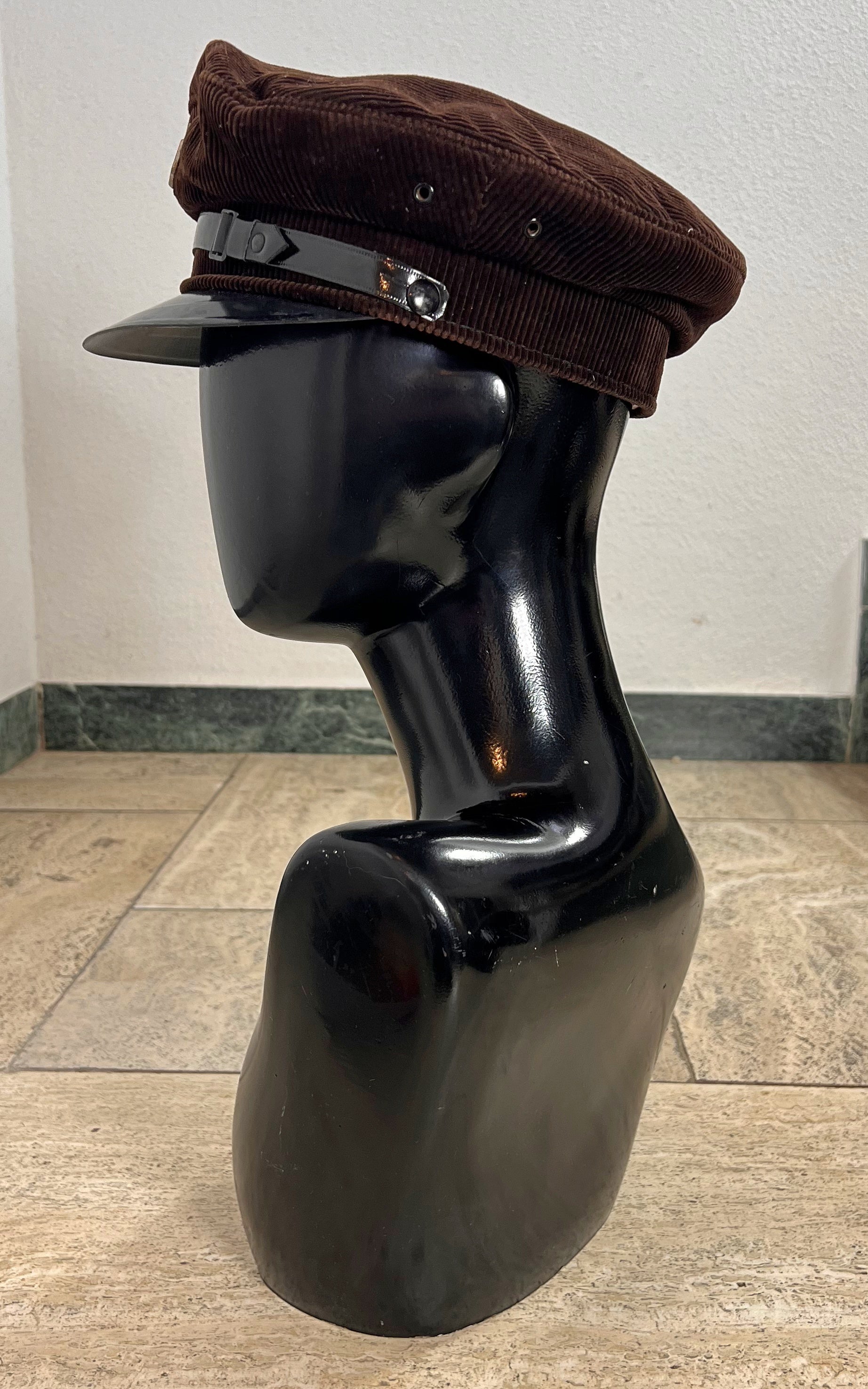 Vintage Corduroy Berlin Bär Hat