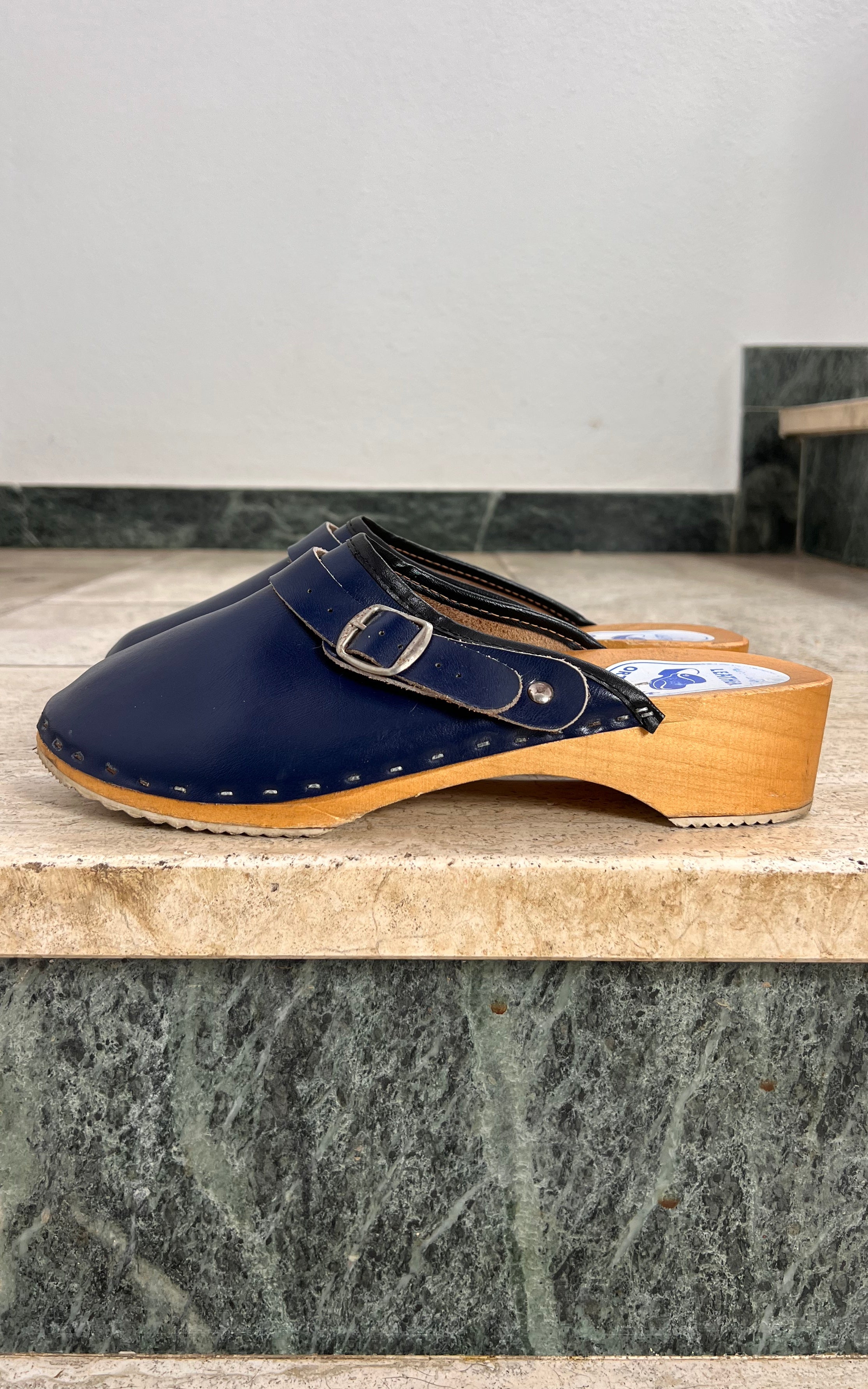 Vintage Navy 70s Clogs 41