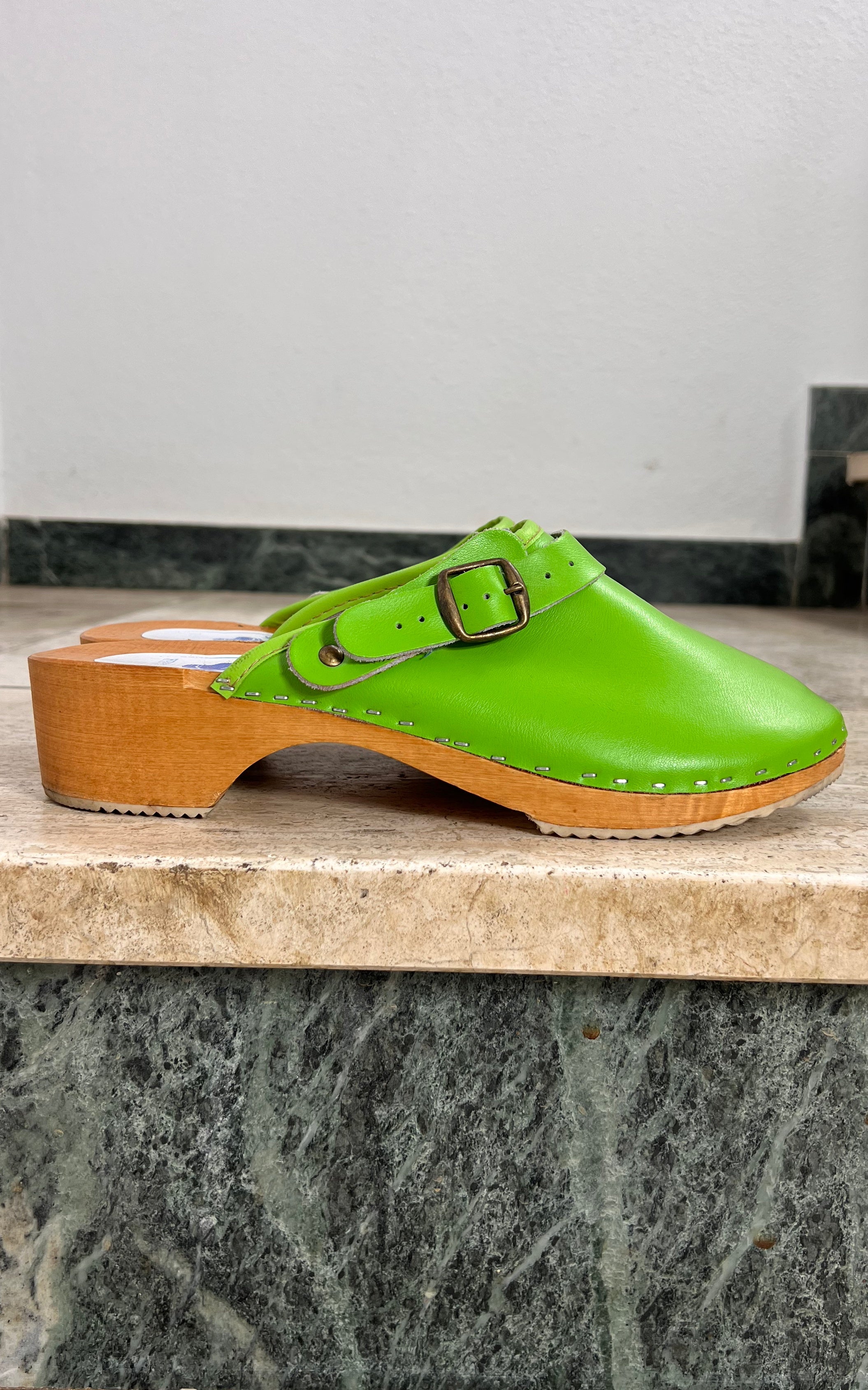 Vintage Green 70s Clogs 41