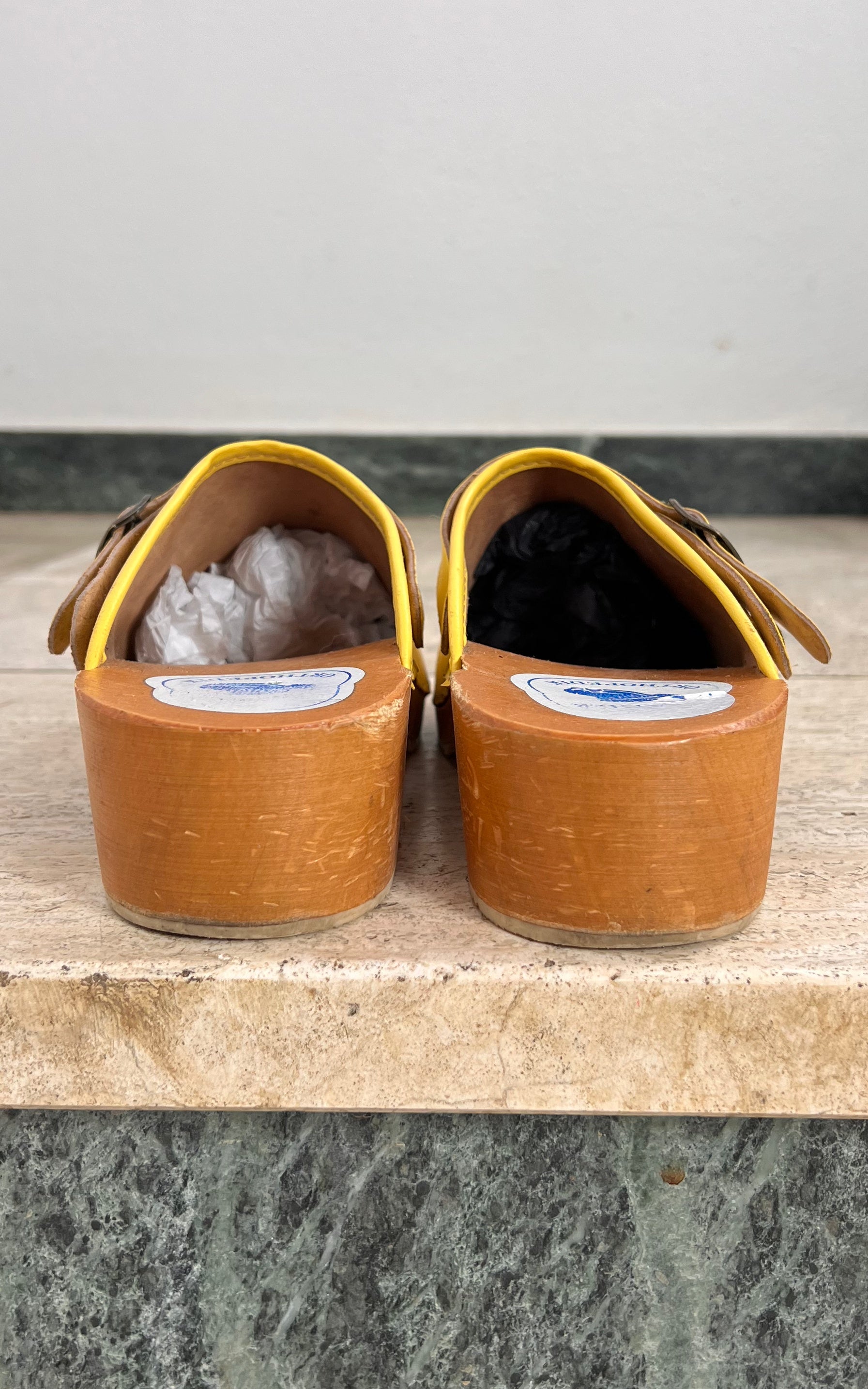 Vintage Yellow 70s Clogs 41