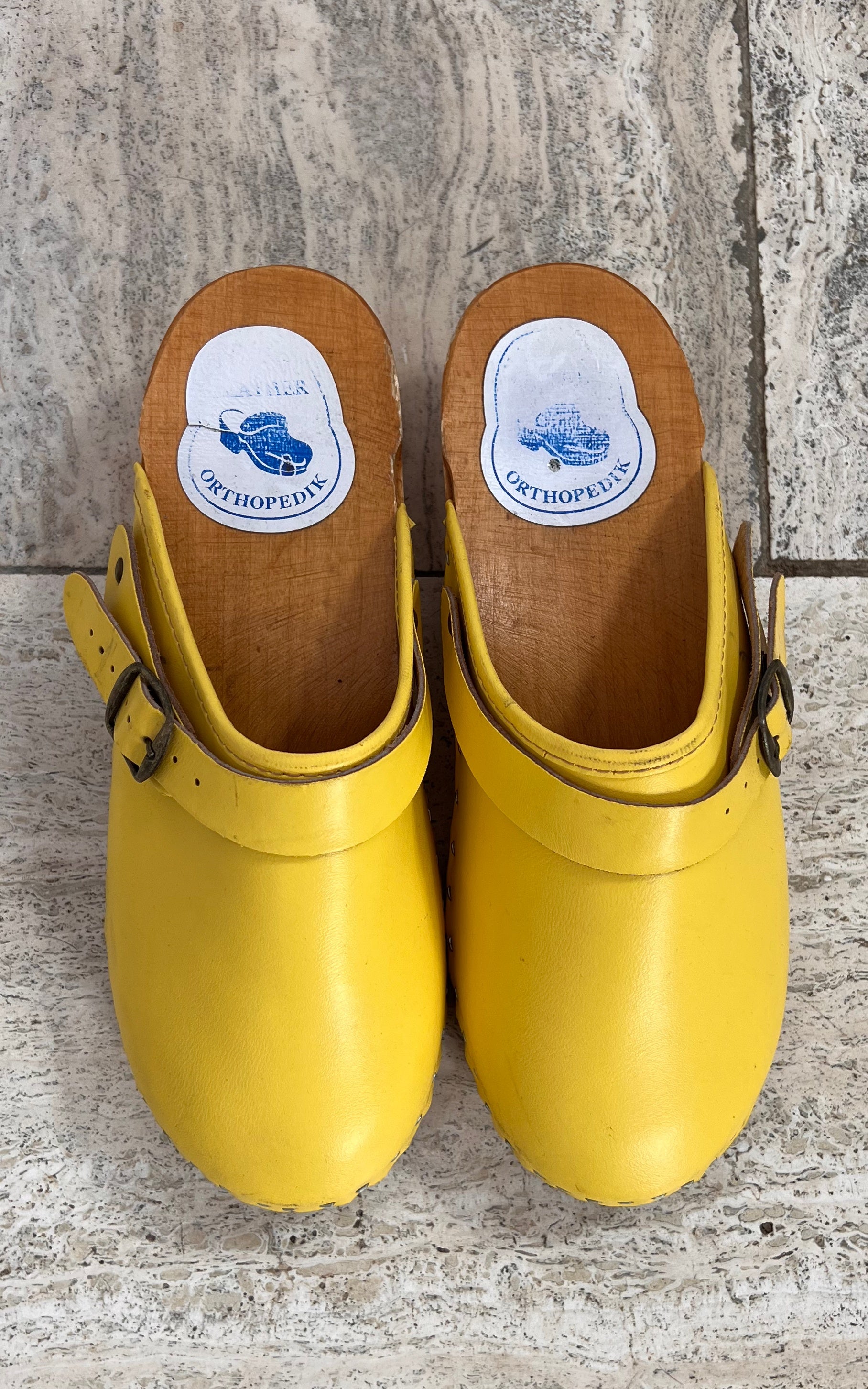 Vintage Yellow 70s Clogs 41