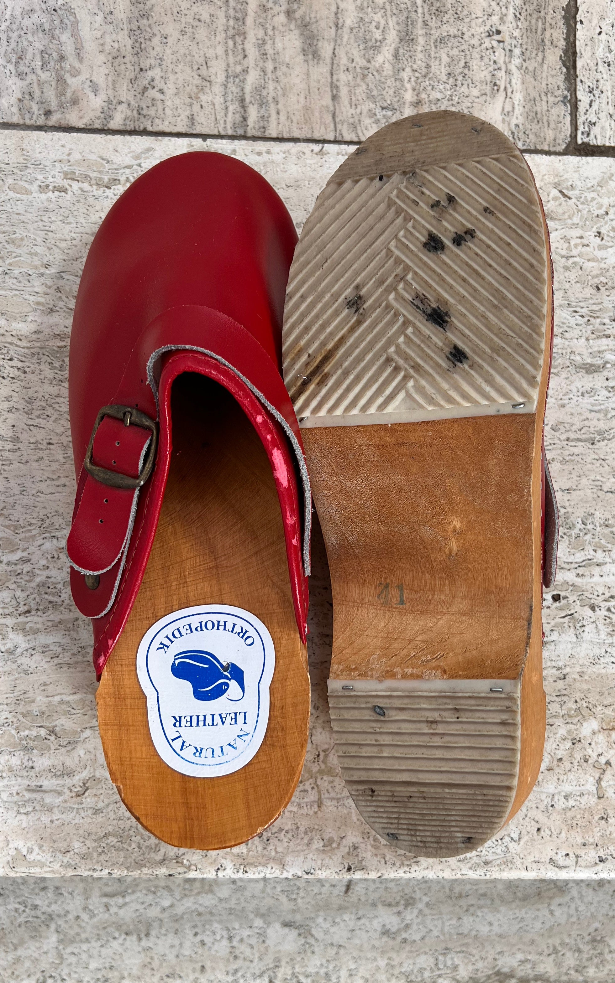 Vintage Red 70s Clogs 41