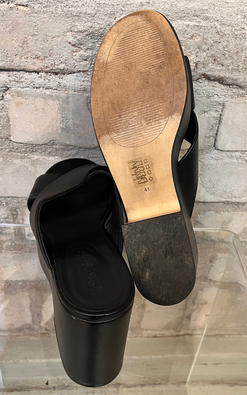 Vintage Platform Mules 41