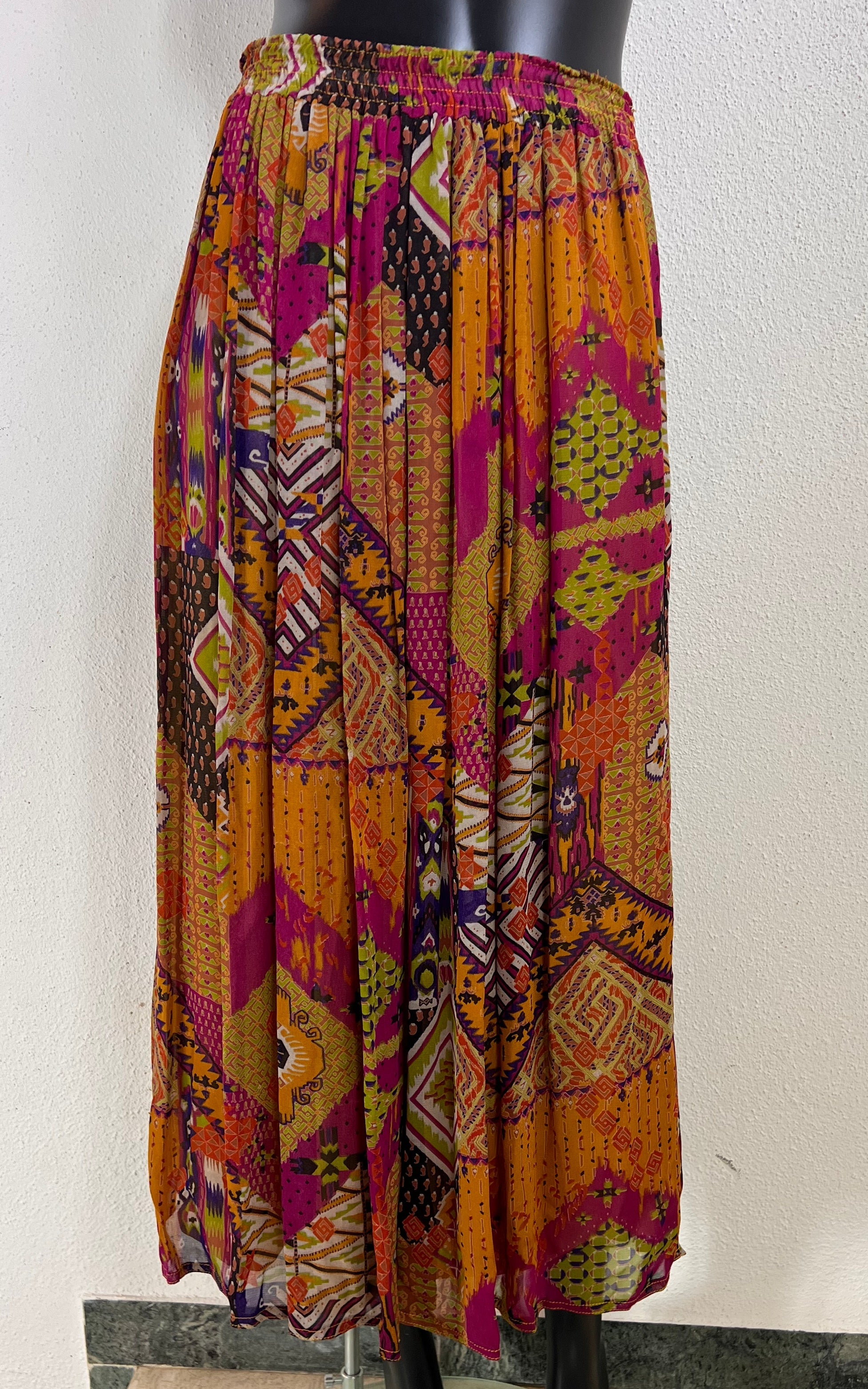 Vintage Abstract Pattern 90s Skirt