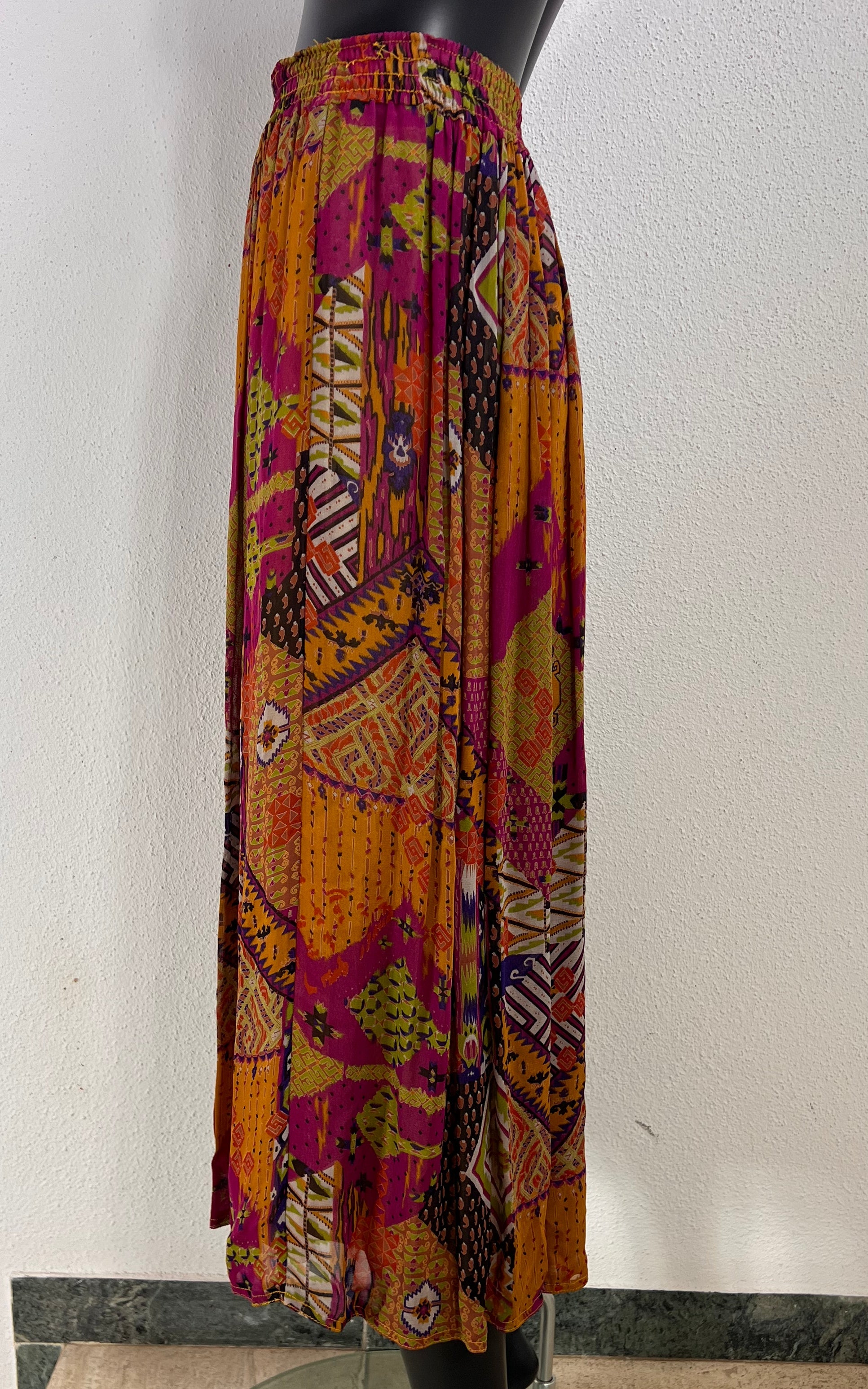 Vintage Abstract Pattern 90s Skirt