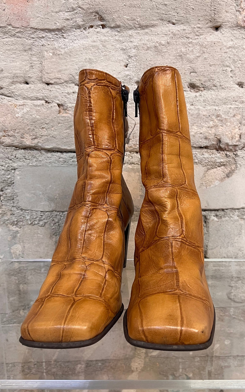 Vintage Y2K Boots 38