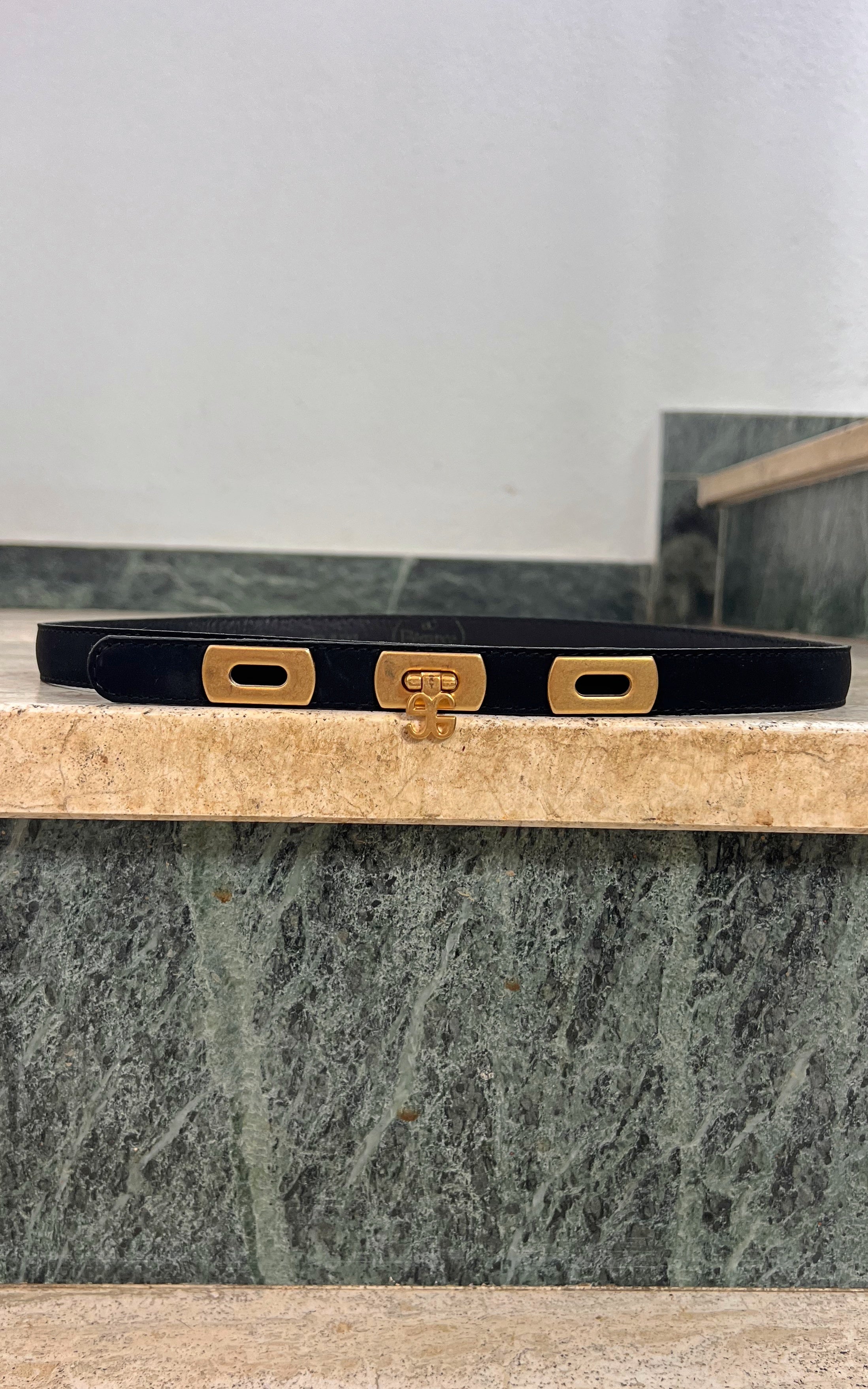 Vintage 90s Elegance Paris Skinny Suede Belt