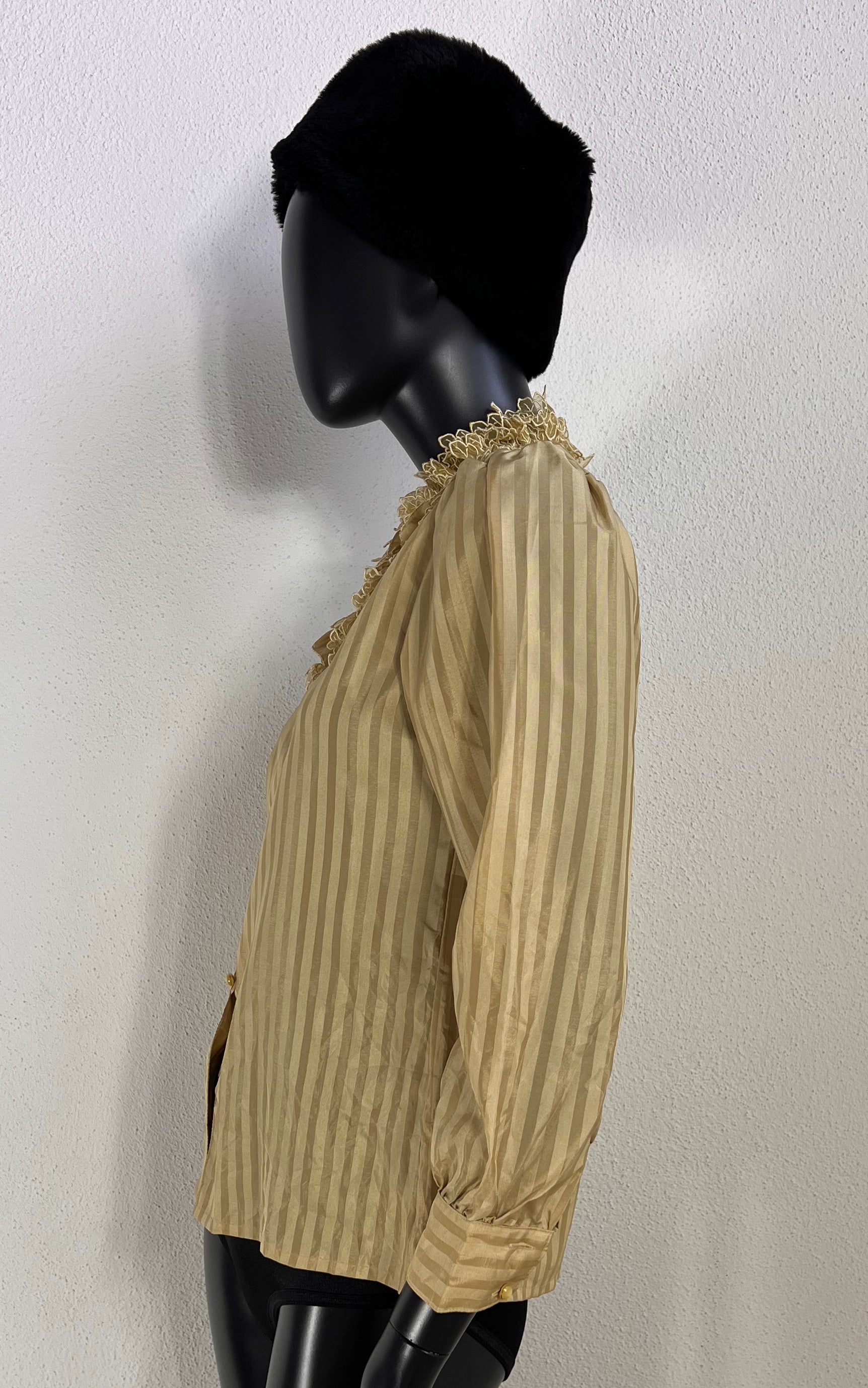 Vintage 80s Lace Collar Blouse