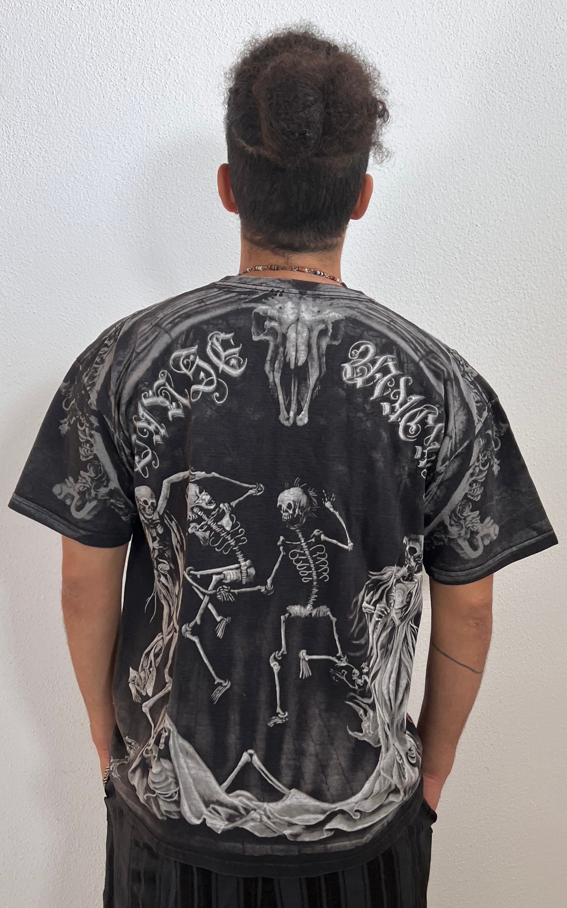 Vintage MENS Memento Mori Tee