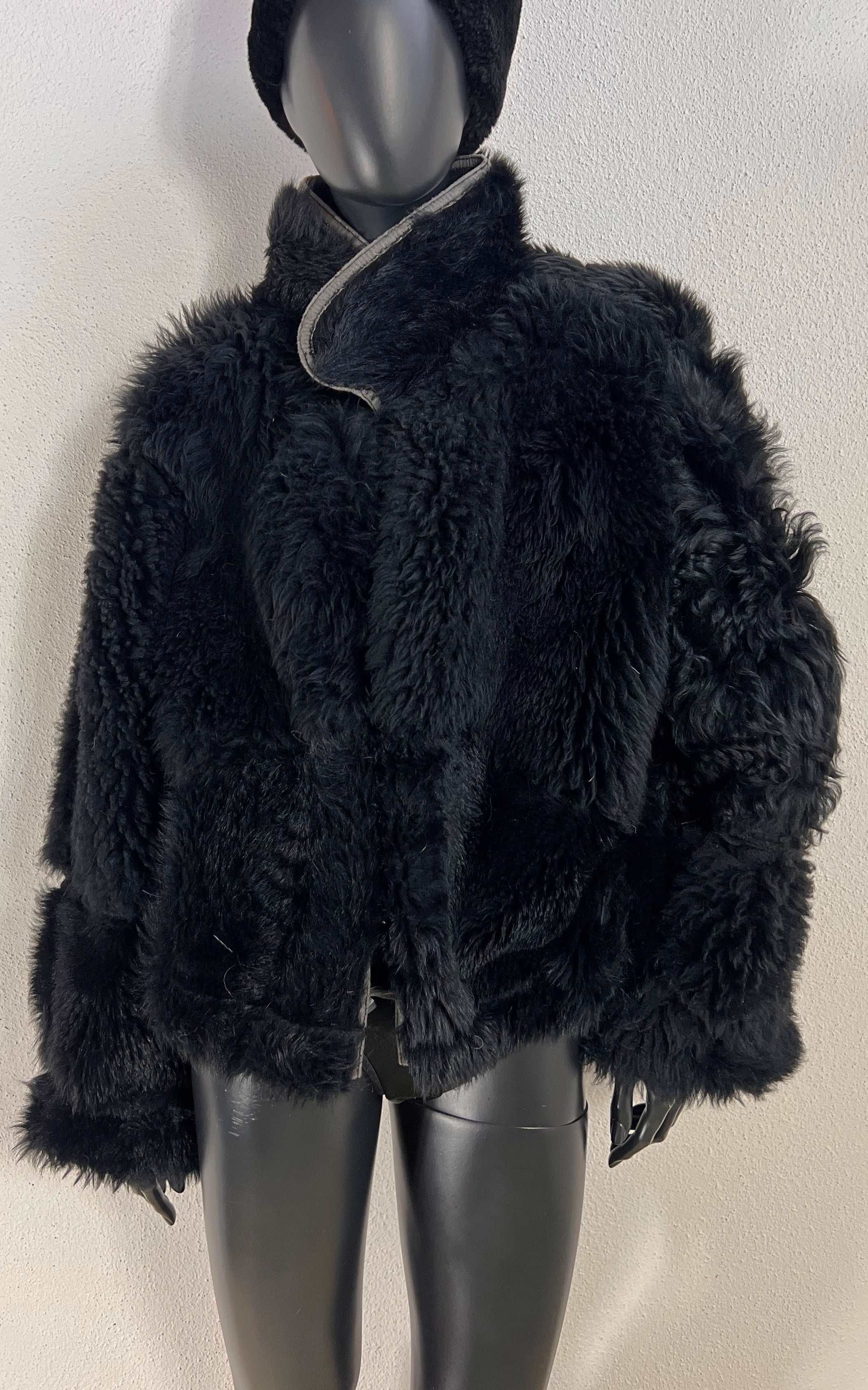 Vintage Cropped Curly Shearling Jacket