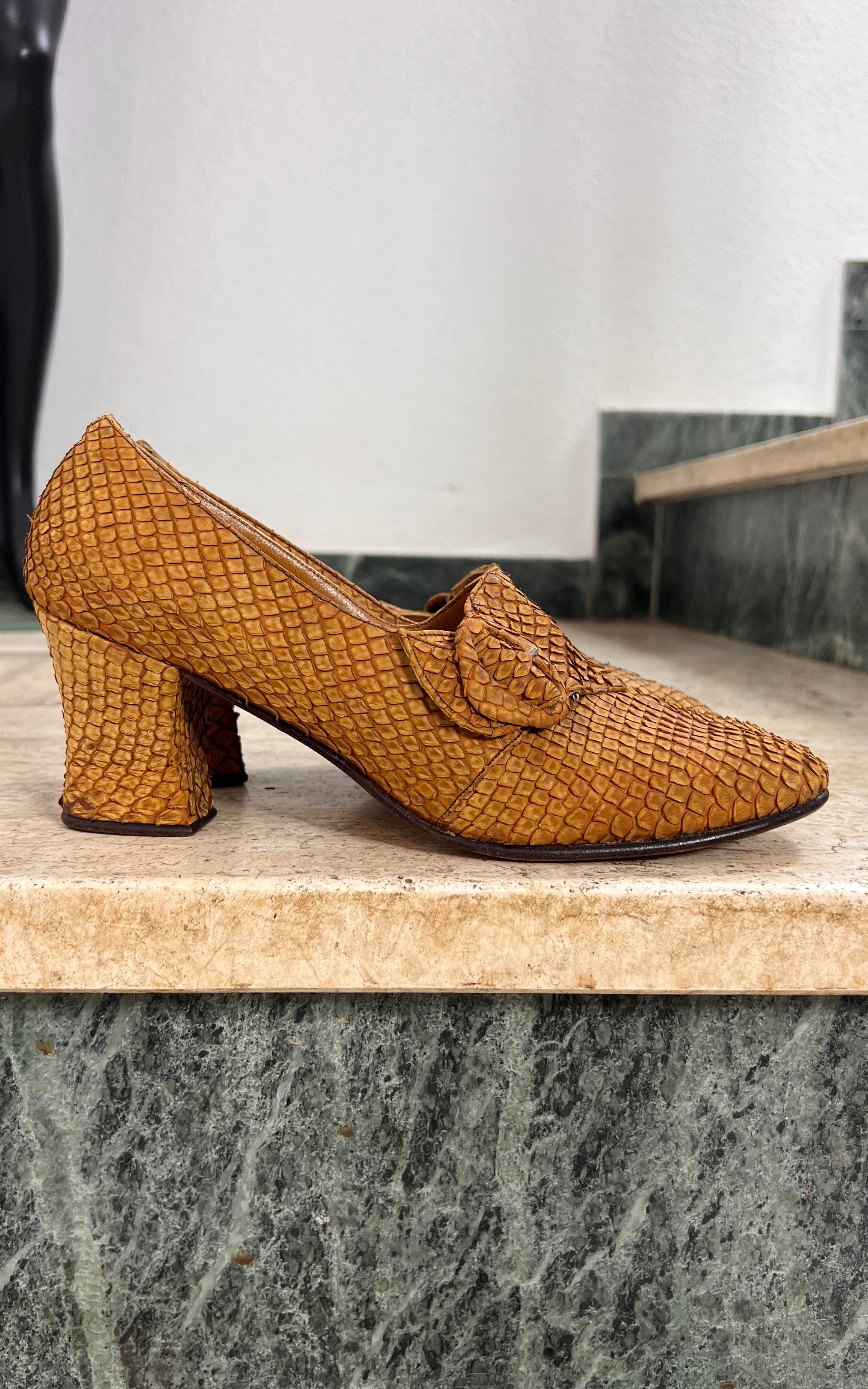1960s Gelabert Snakeskin Pumps 38