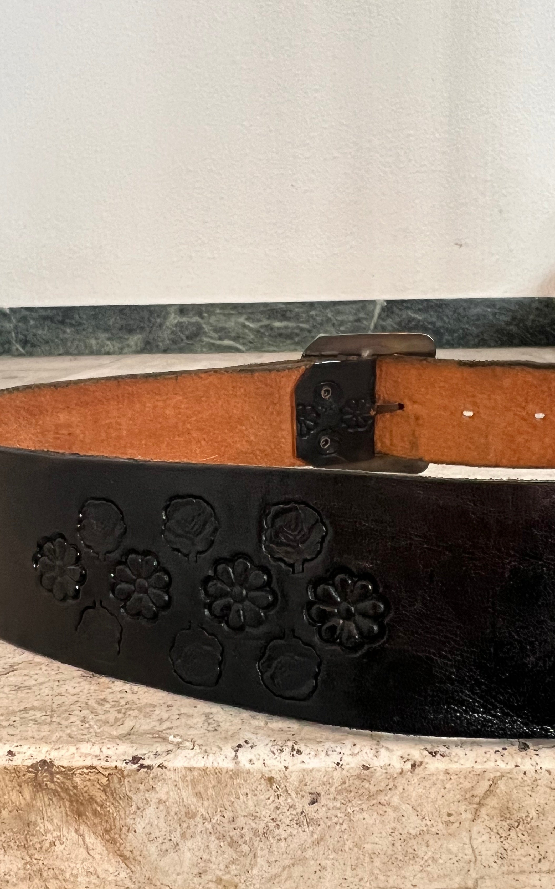 Vintage MENS 70s Handtooled Belt