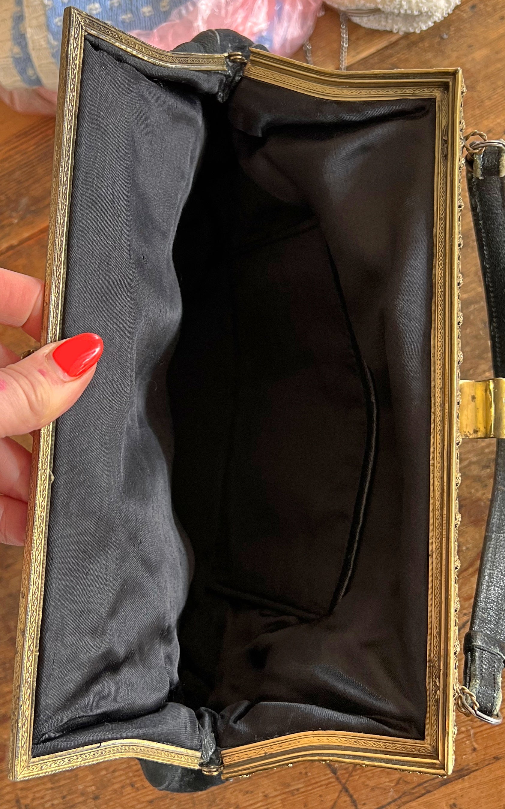 Vintage Floral Tapestry Handbag