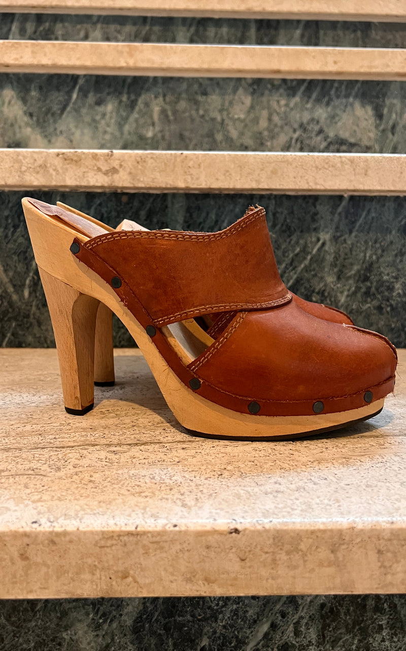 Vintage 70s Clogs 39