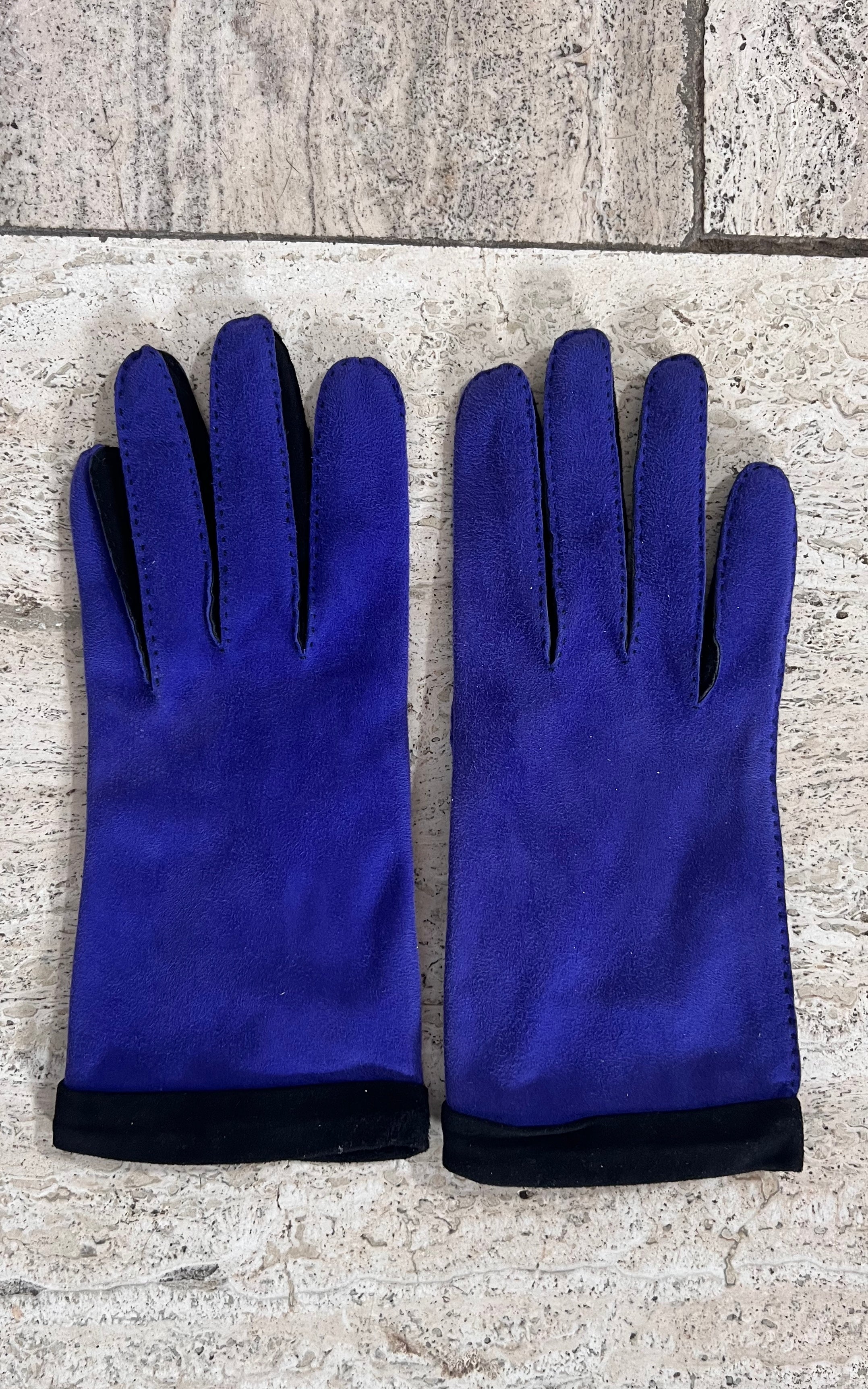 Vintage Escada Suede Gloves