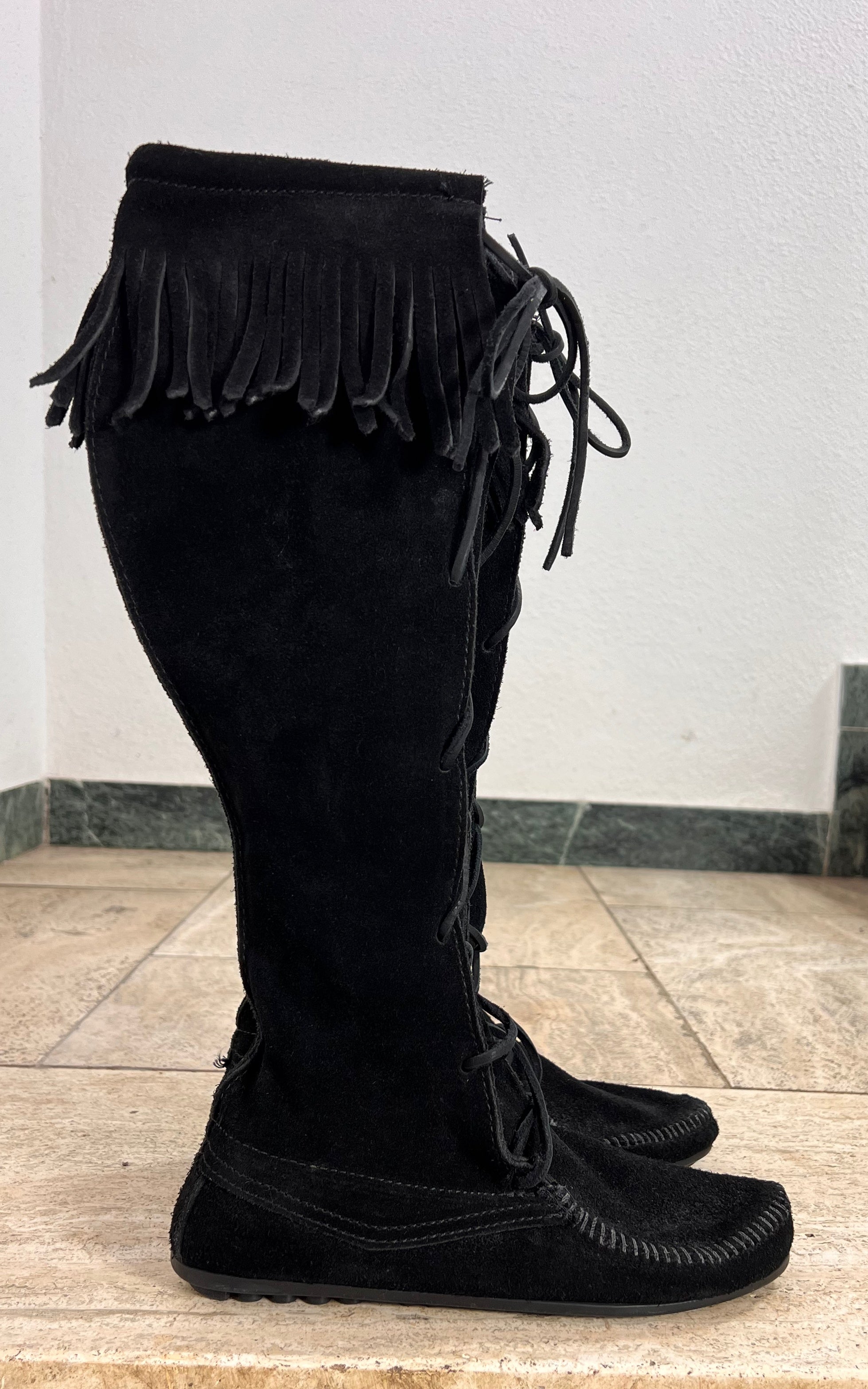 Minnetonka Suede Boots 38