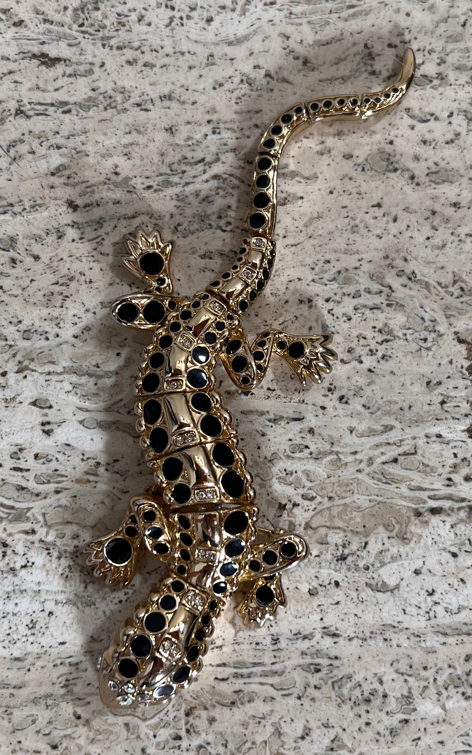 Vintage Salamander Shoulder Brooch
