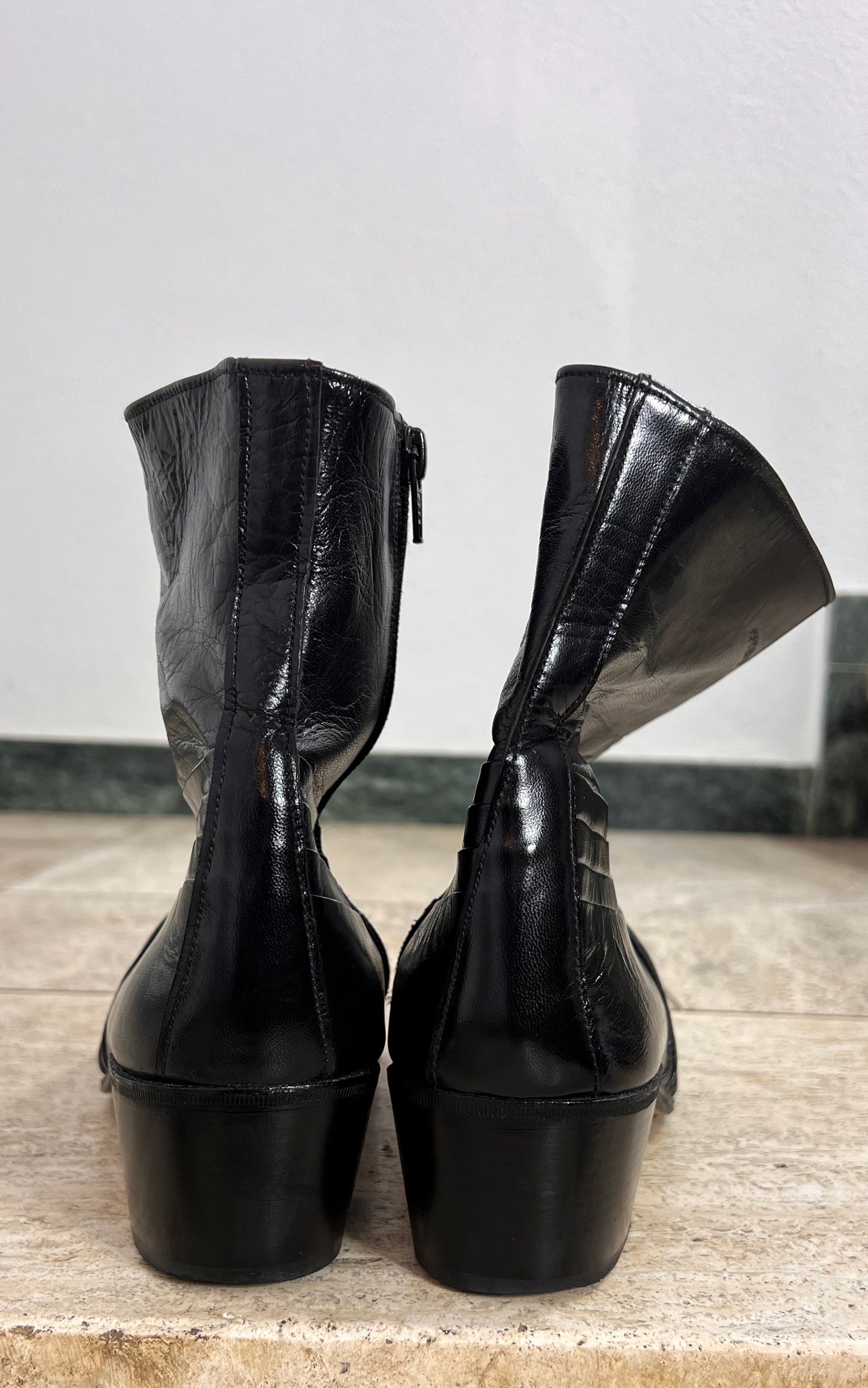 Vintage MENS Black Leather Ankle Boots 42