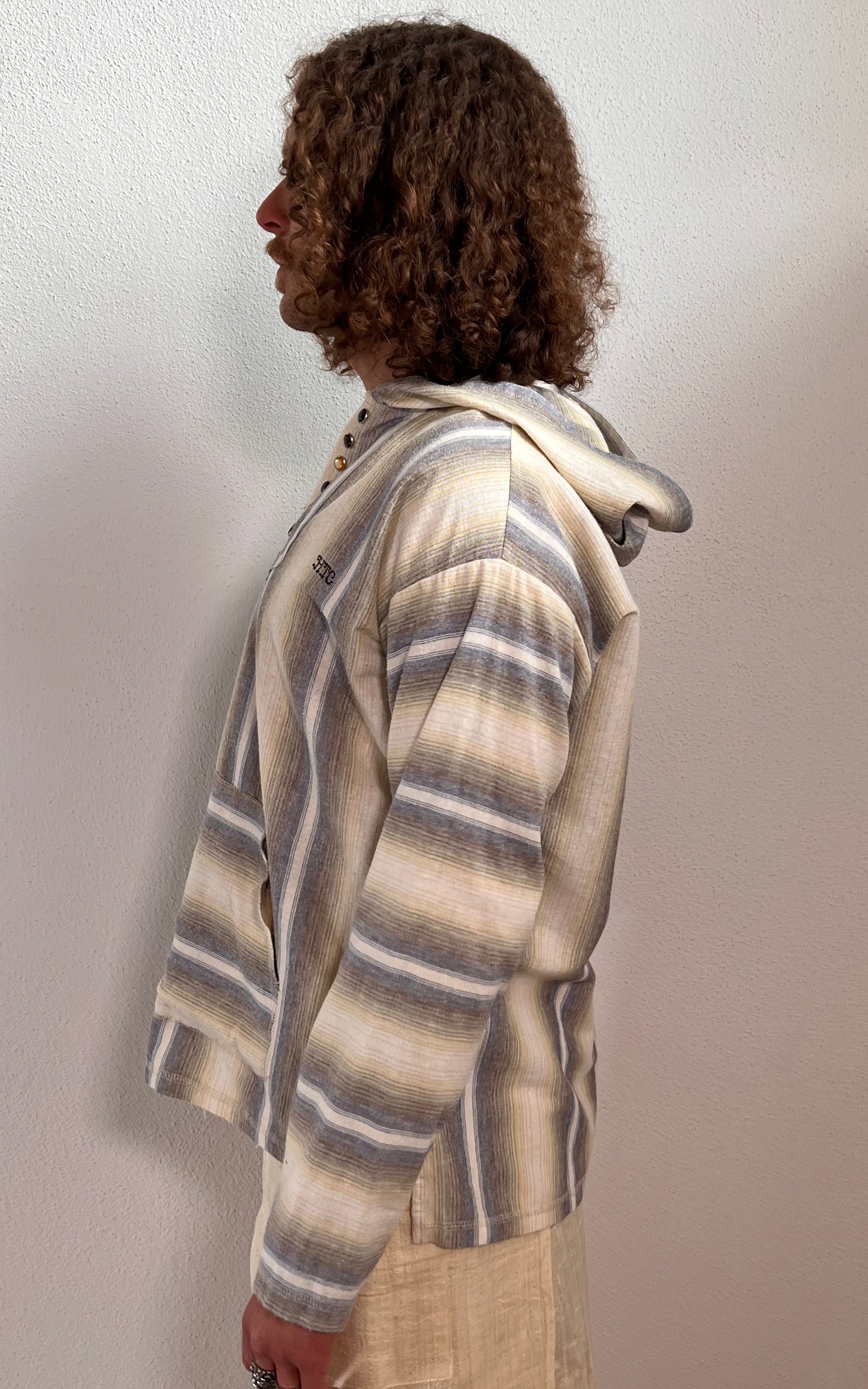 Vintage MENS 90s Hooded Shirt