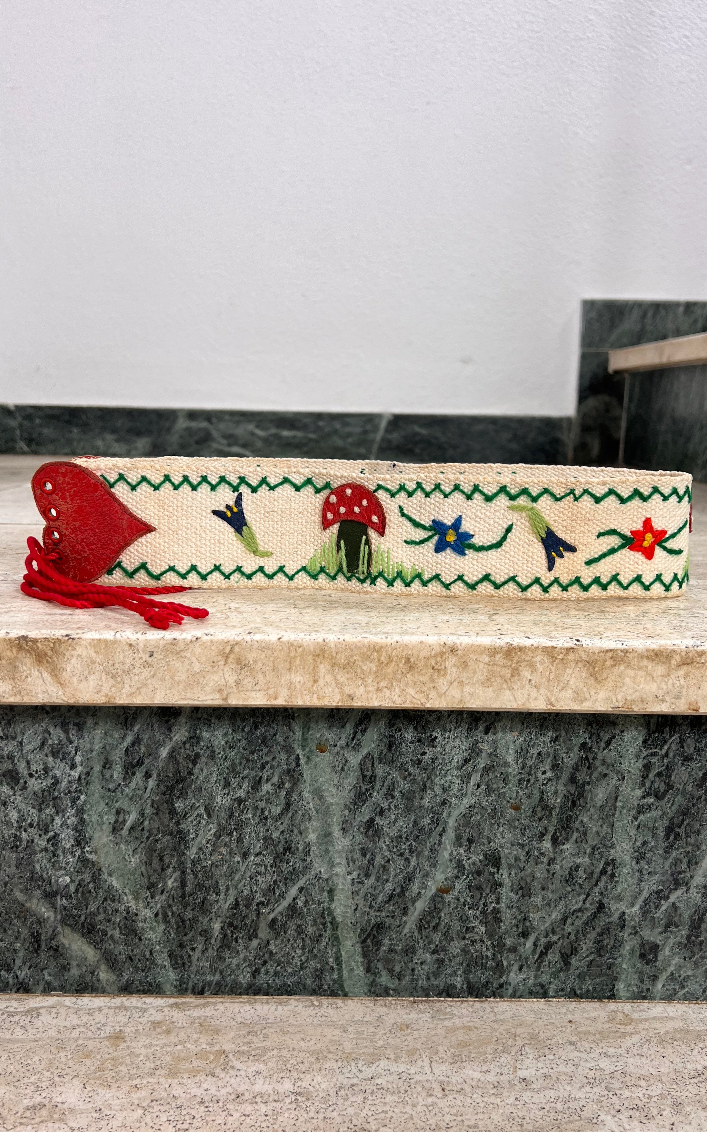 Vintage 60s Bavarian Mushroom Belt