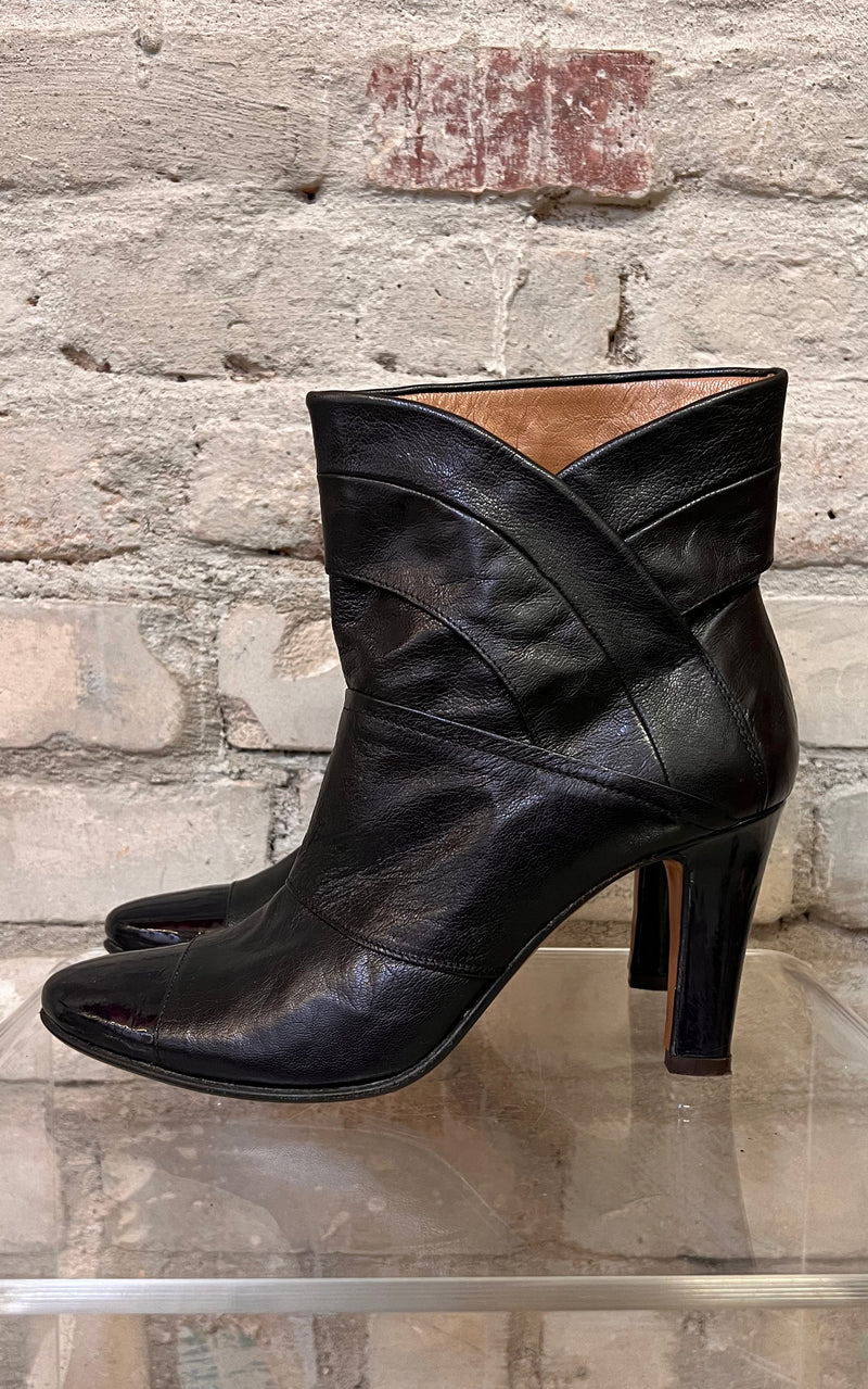 Vintage Patent Leather Heels 40
