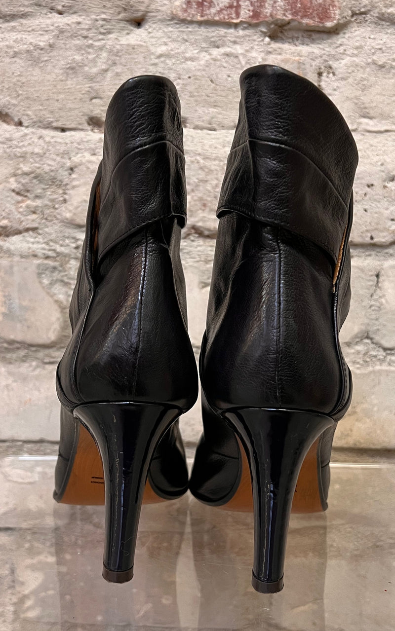 Vintage Patent Leather Heels 40