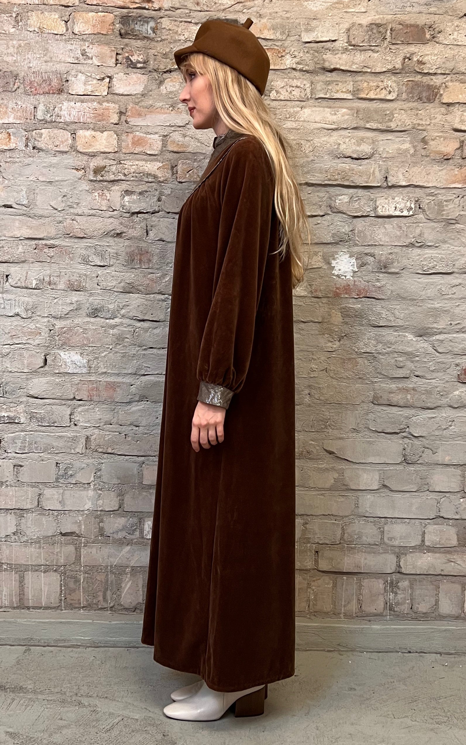 Abito vintage in velluto marrone Louis Feraud